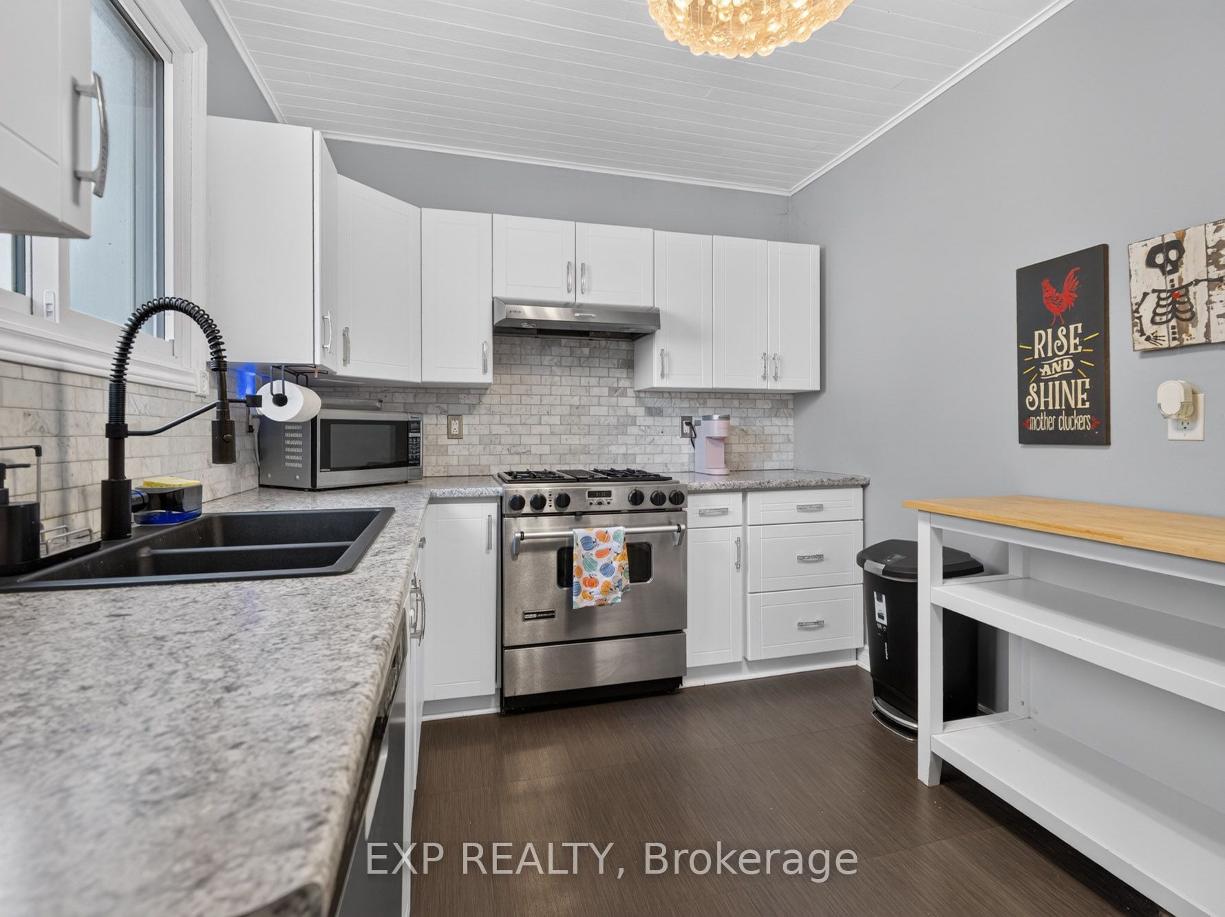147 Dover Road Property Photo 9