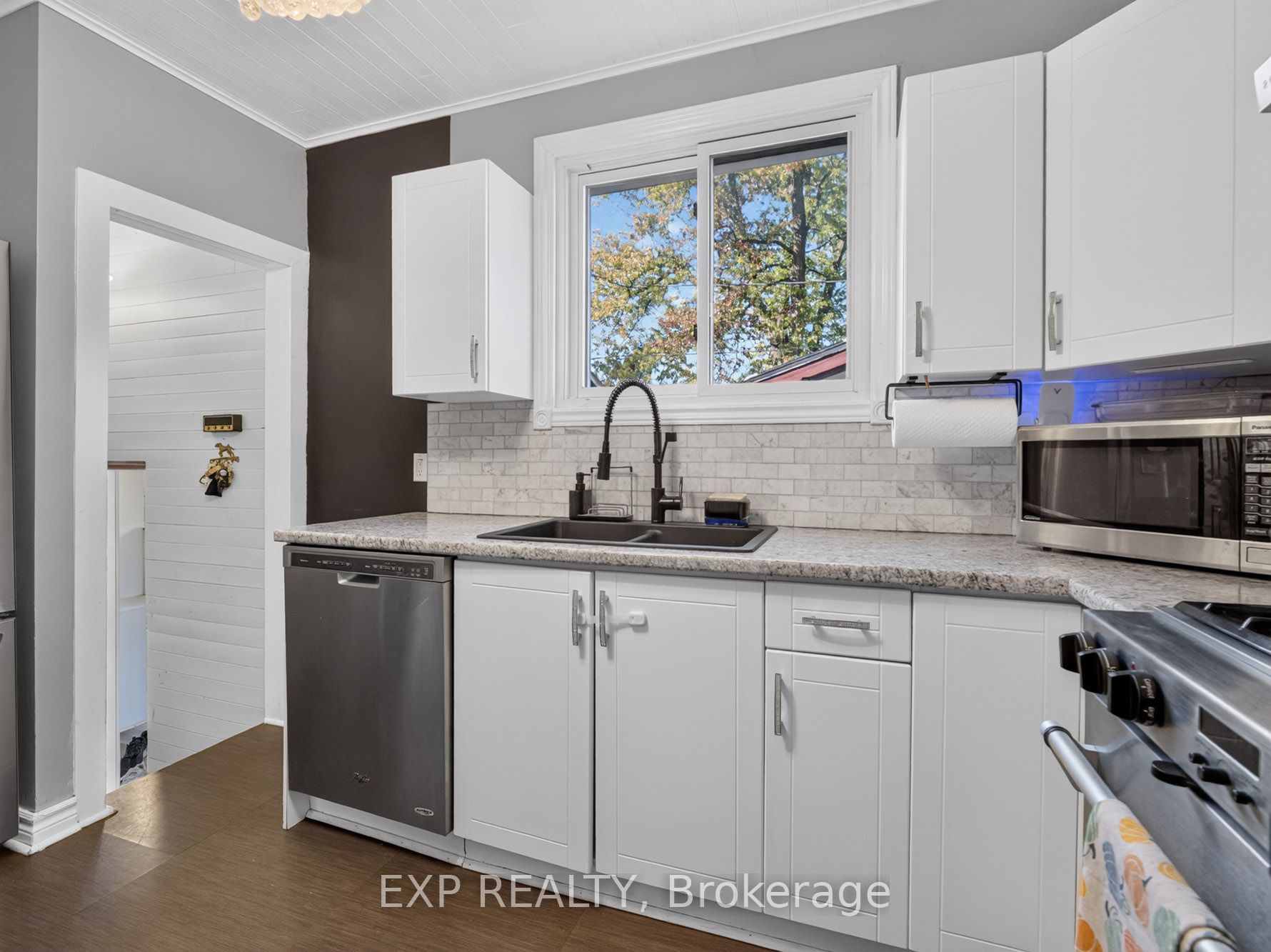 147 Dover Road Property Photo 10