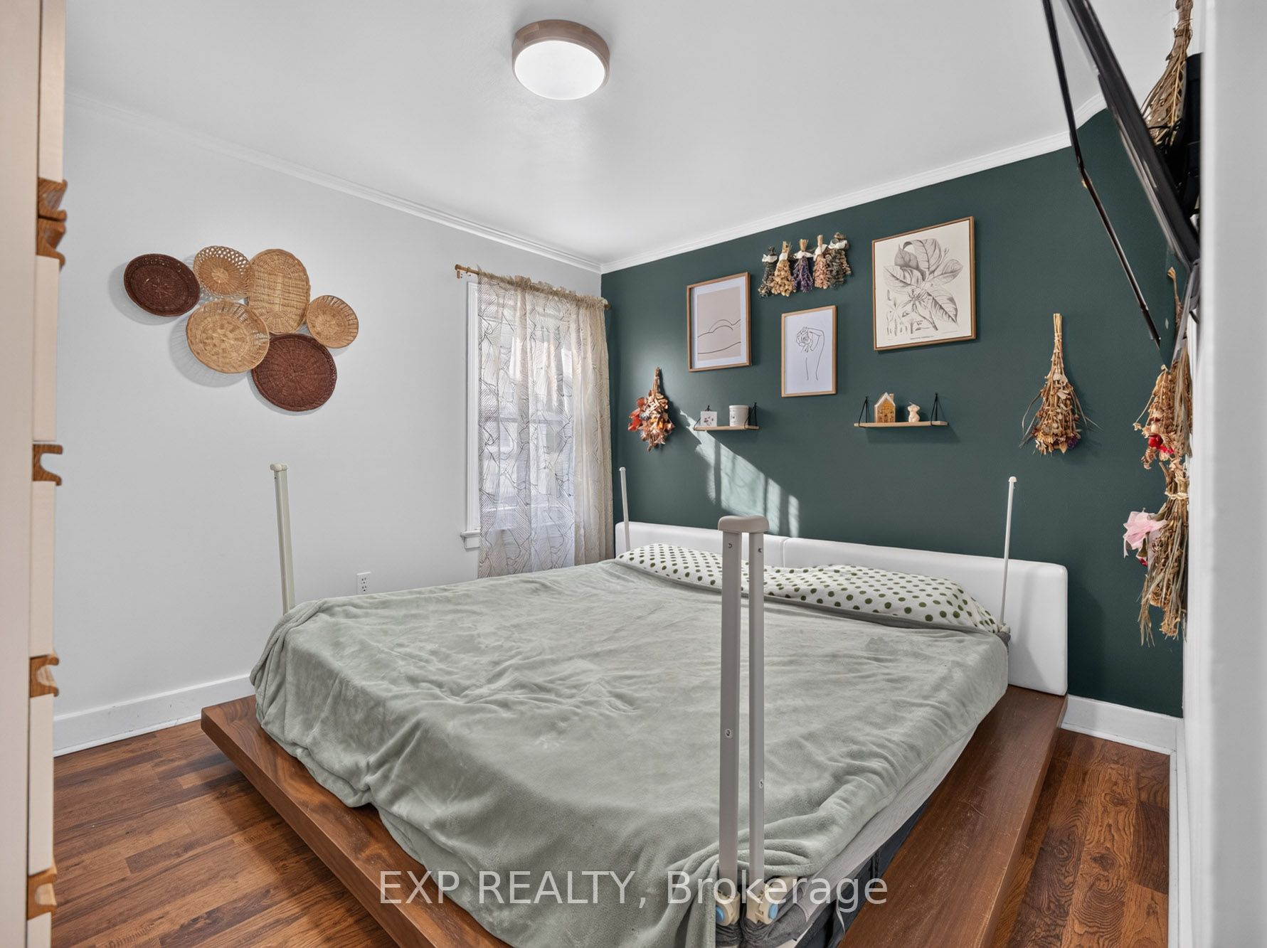 147 Dover Road Property Photo 11