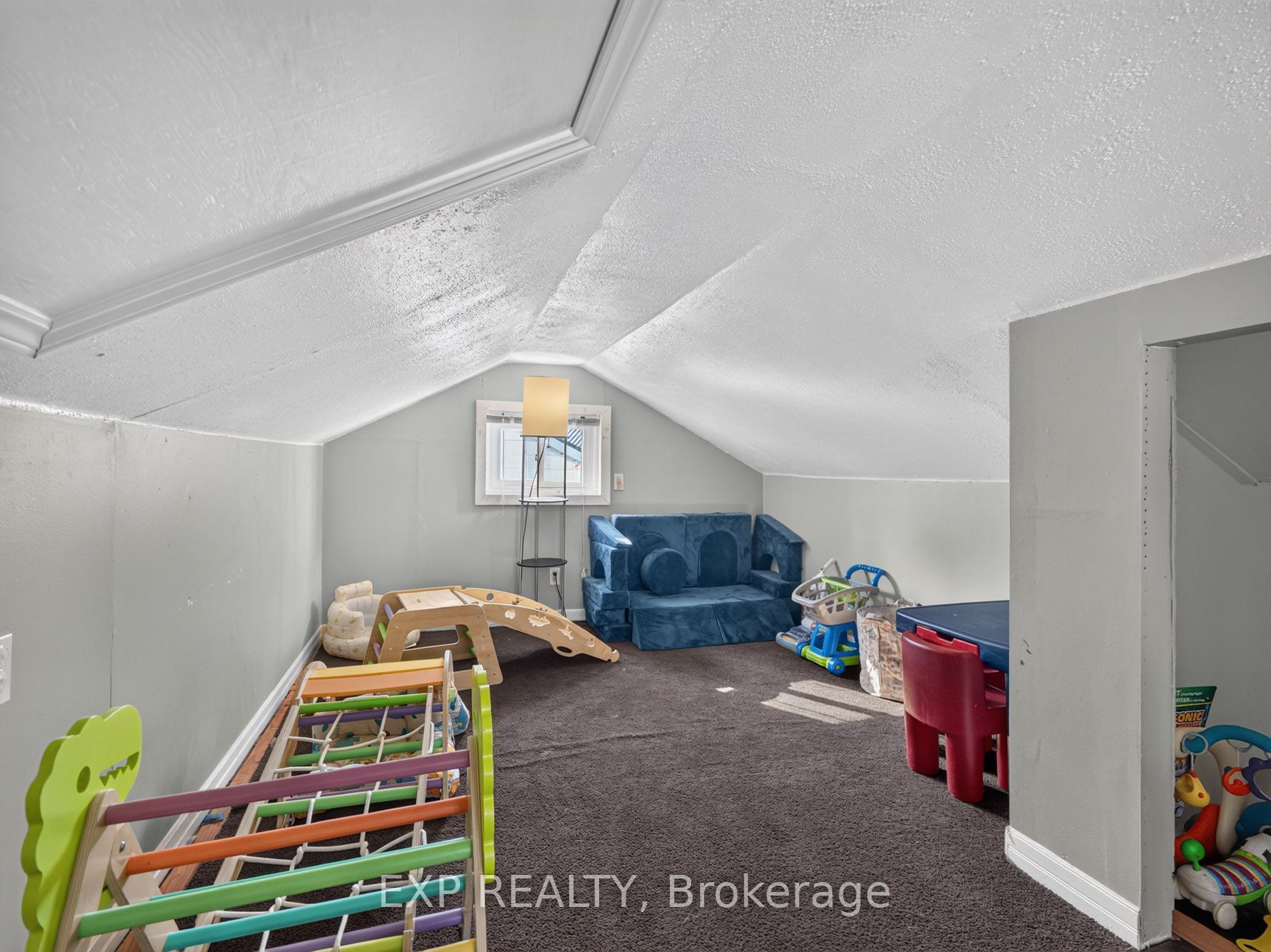 147 Dover Road Property Photo 16