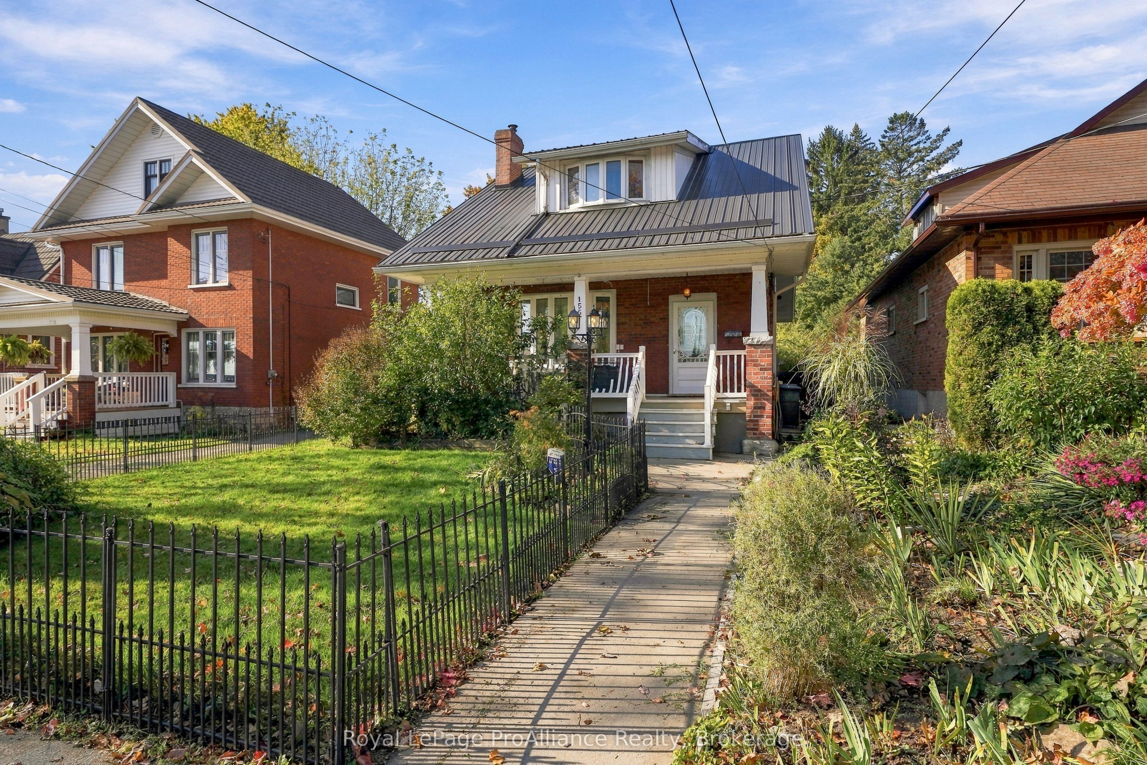 156 William Street Property Photo 1