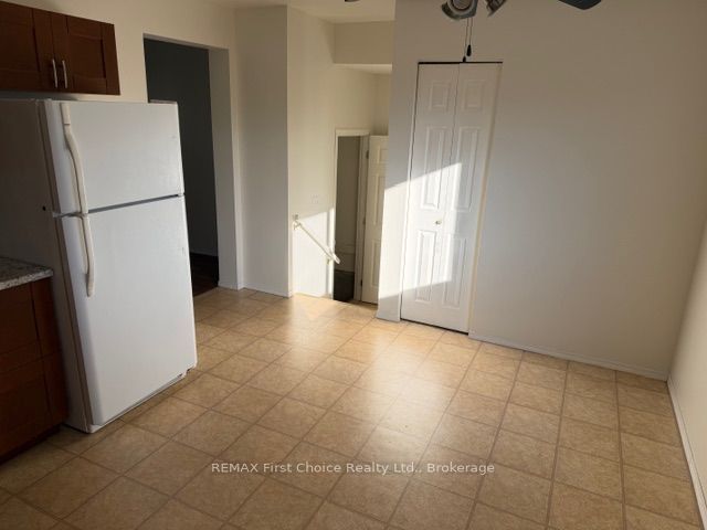 254 Perth Crescent Property Photo 10