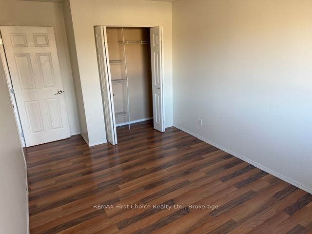 254 Perth Crescent Property Photo 15