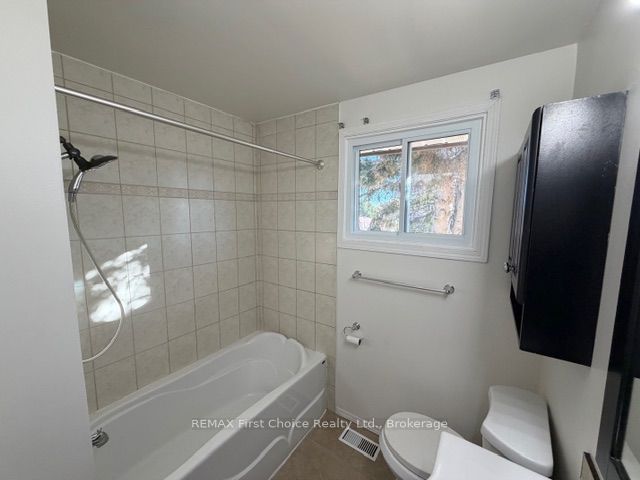 254 Perth Crescent Property Photo 19