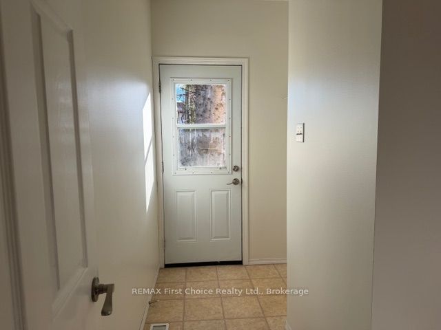 254 Perth Crescent Property Photo 20