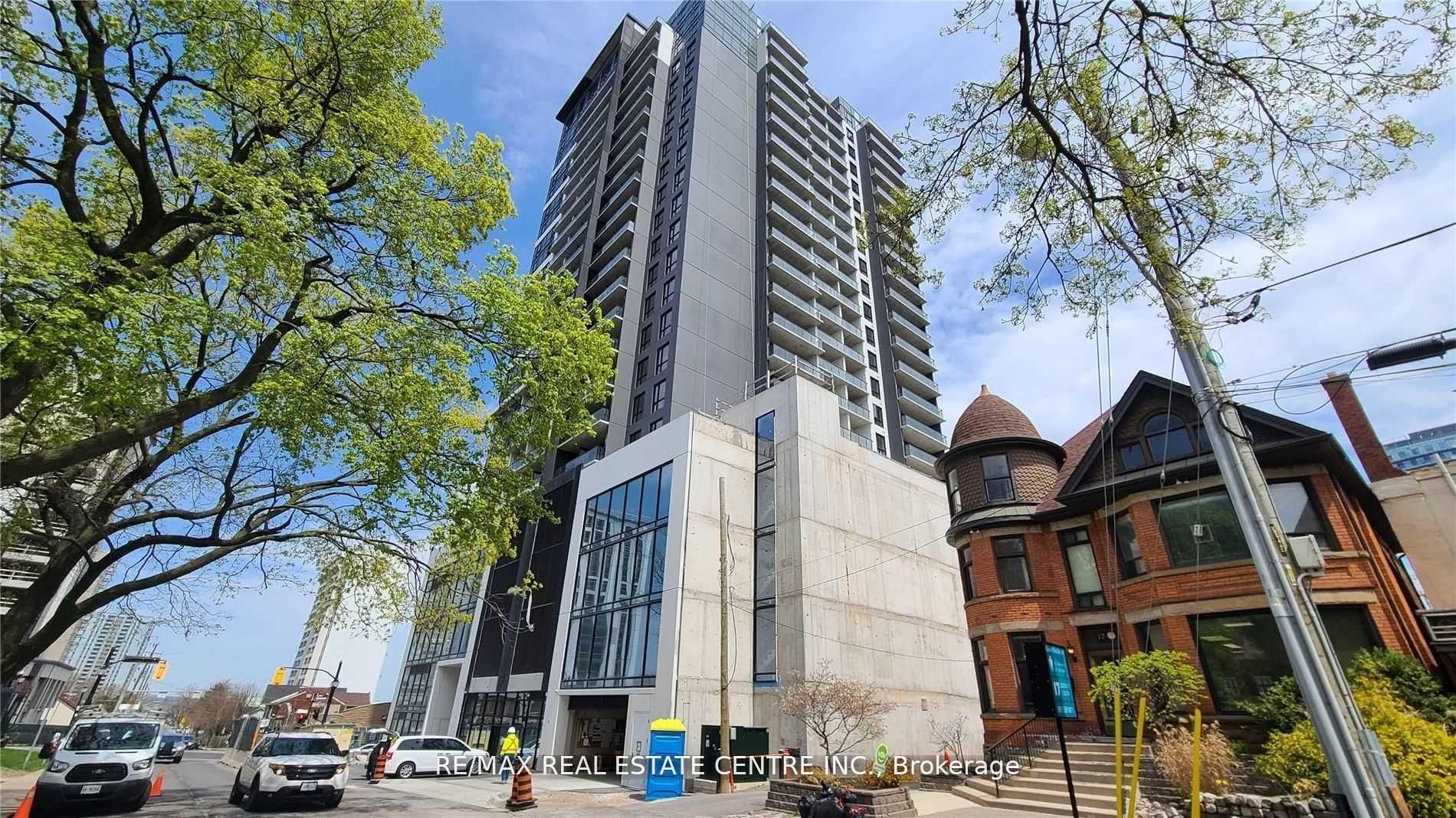 15 Queen Street S 1007 Property Photo 1