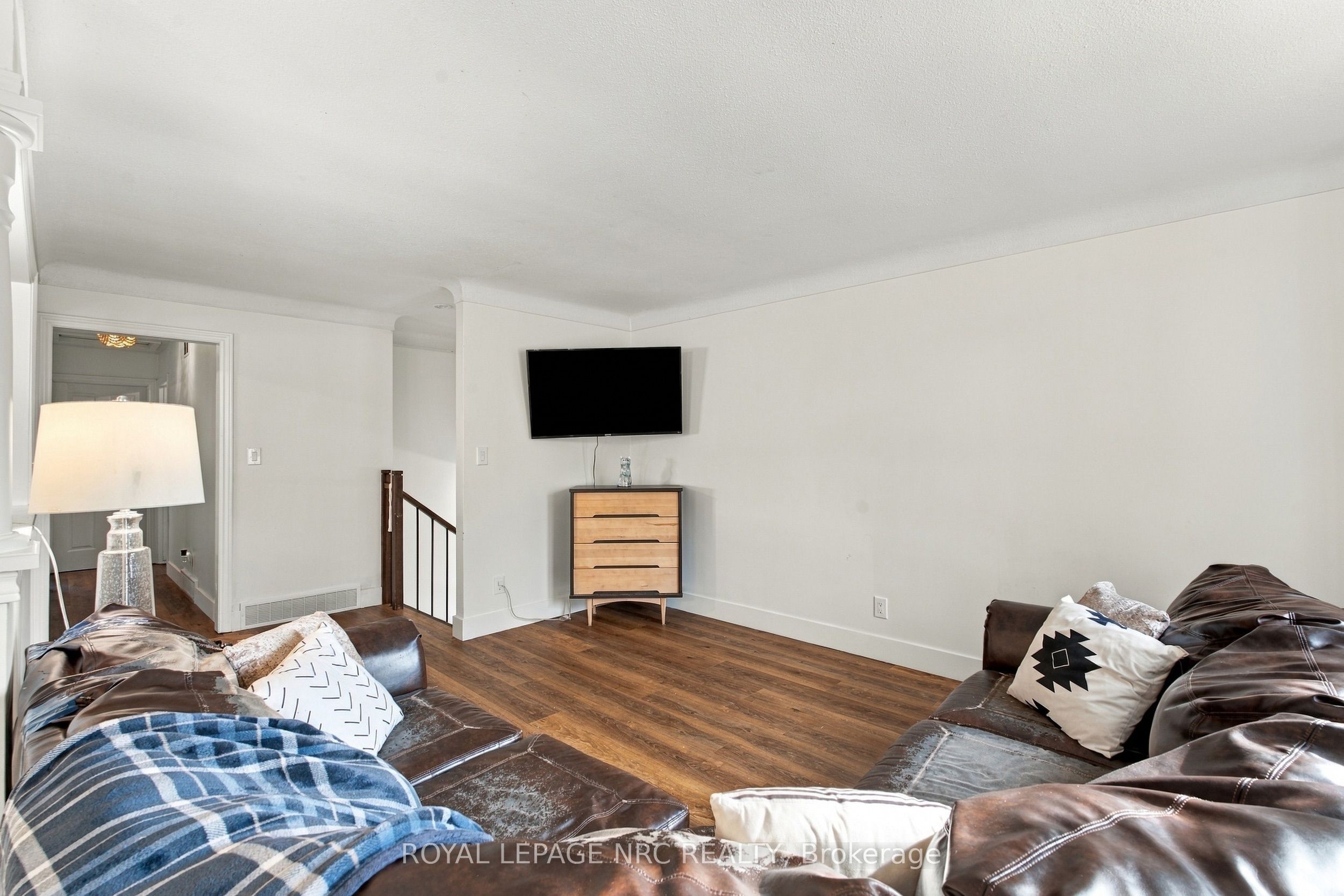 26 Pinehurst Drive Property Photo 4