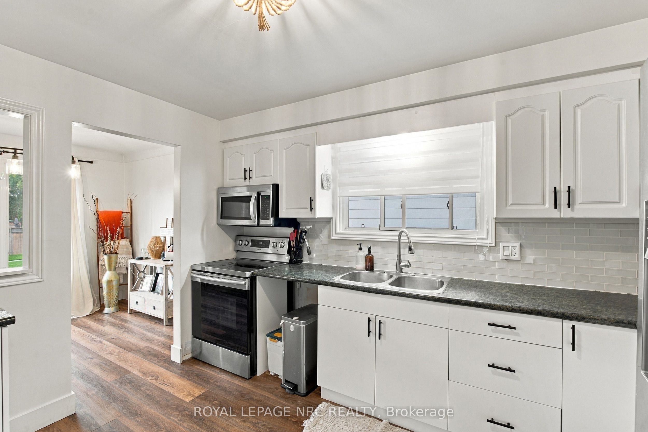 26 Pinehurst Drive Property Photo 8