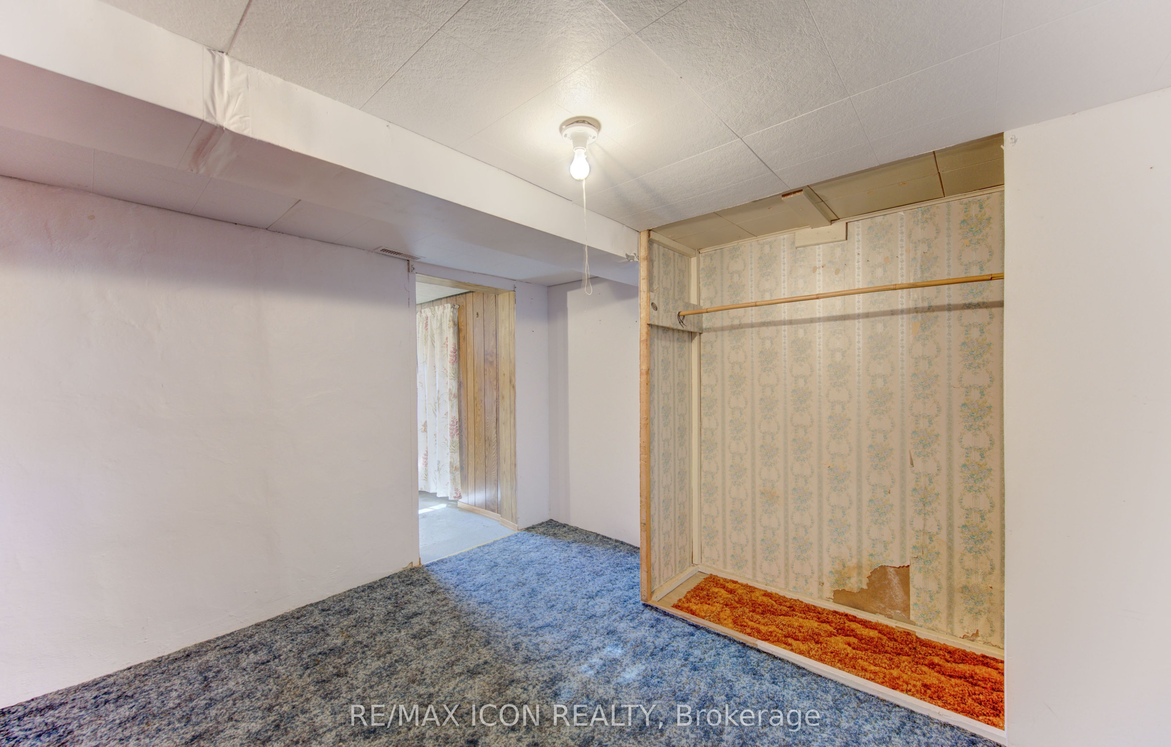 224 Weber Street E Property Photo 35