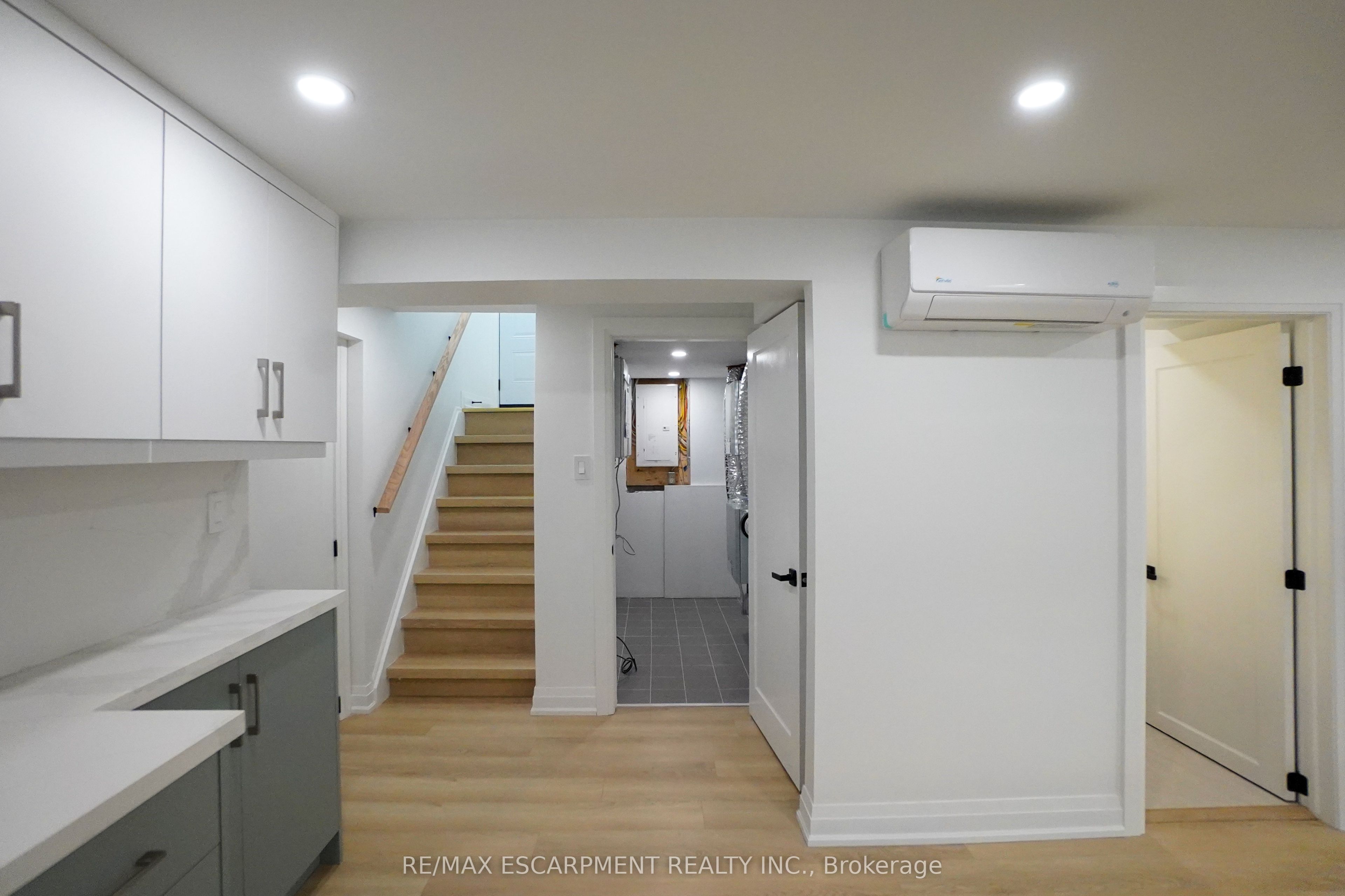 136 Warren Avenue Property Photo 30