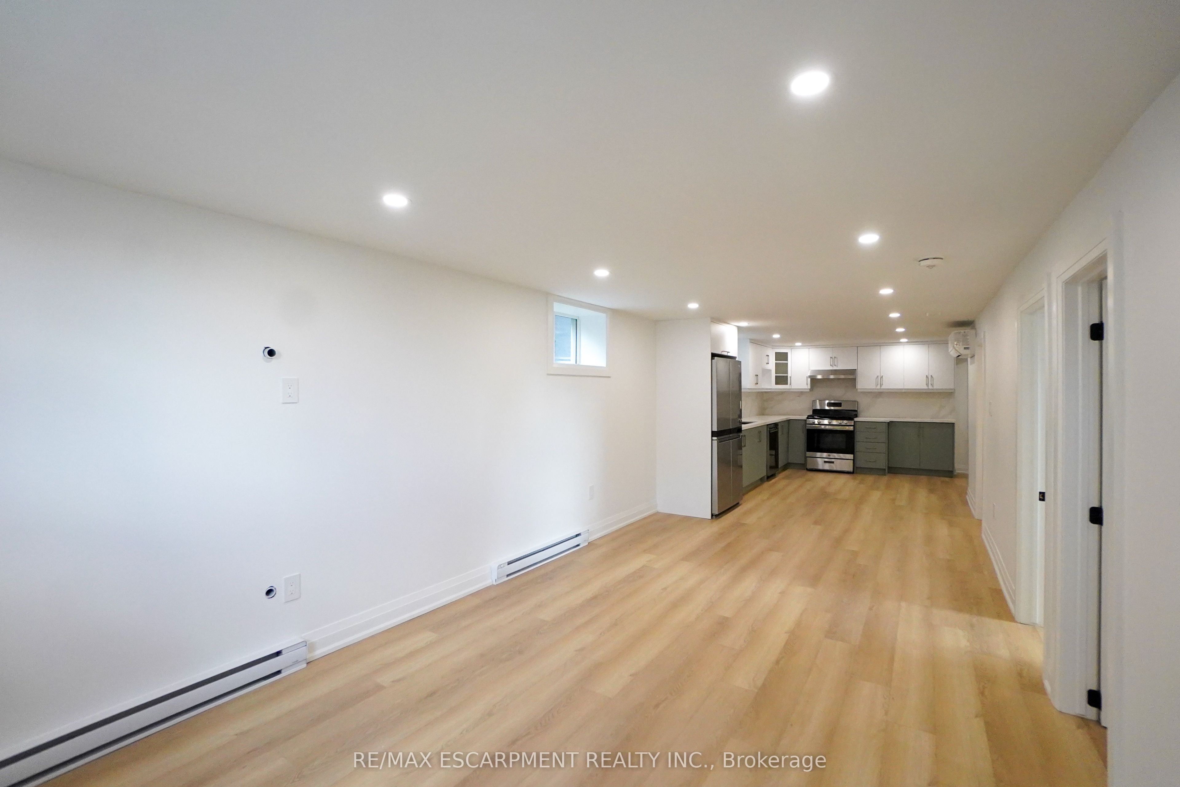 136 Warren Avenue Property Photo 44