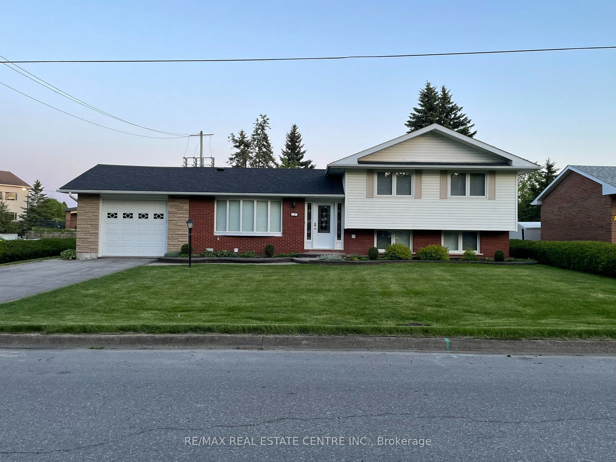 127 Centre Street Property Photo 1