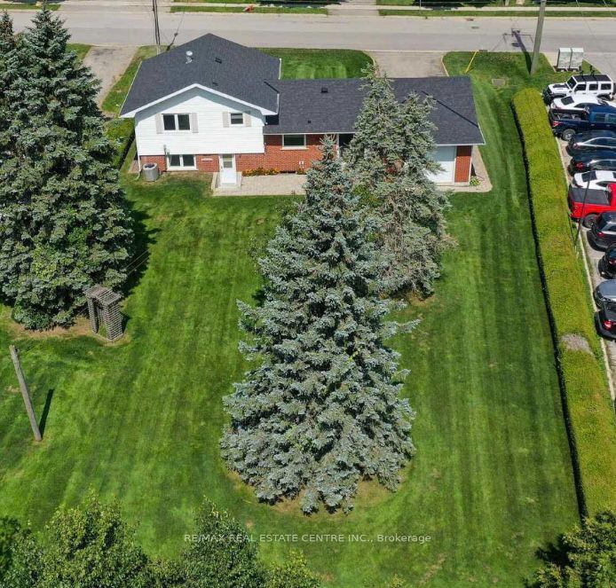 127 Centre Street Property Photo 13