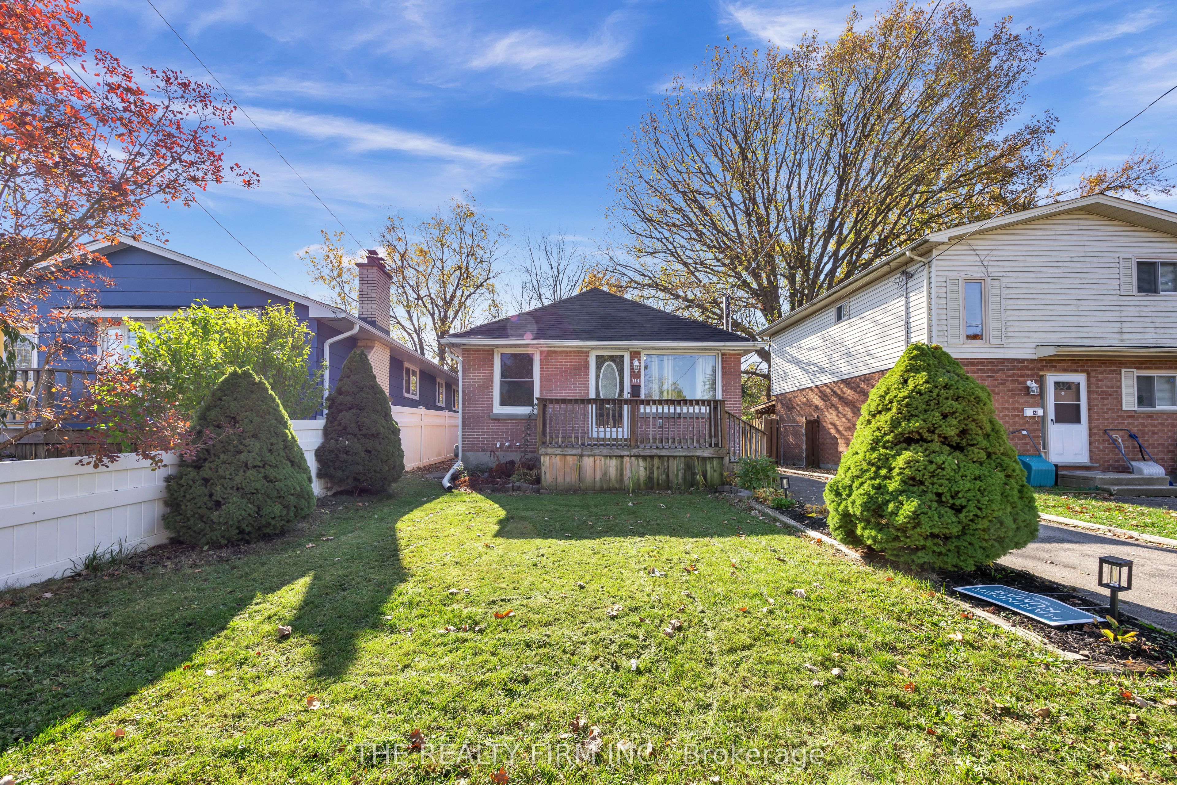 119 Emery Street W Property Photo 1