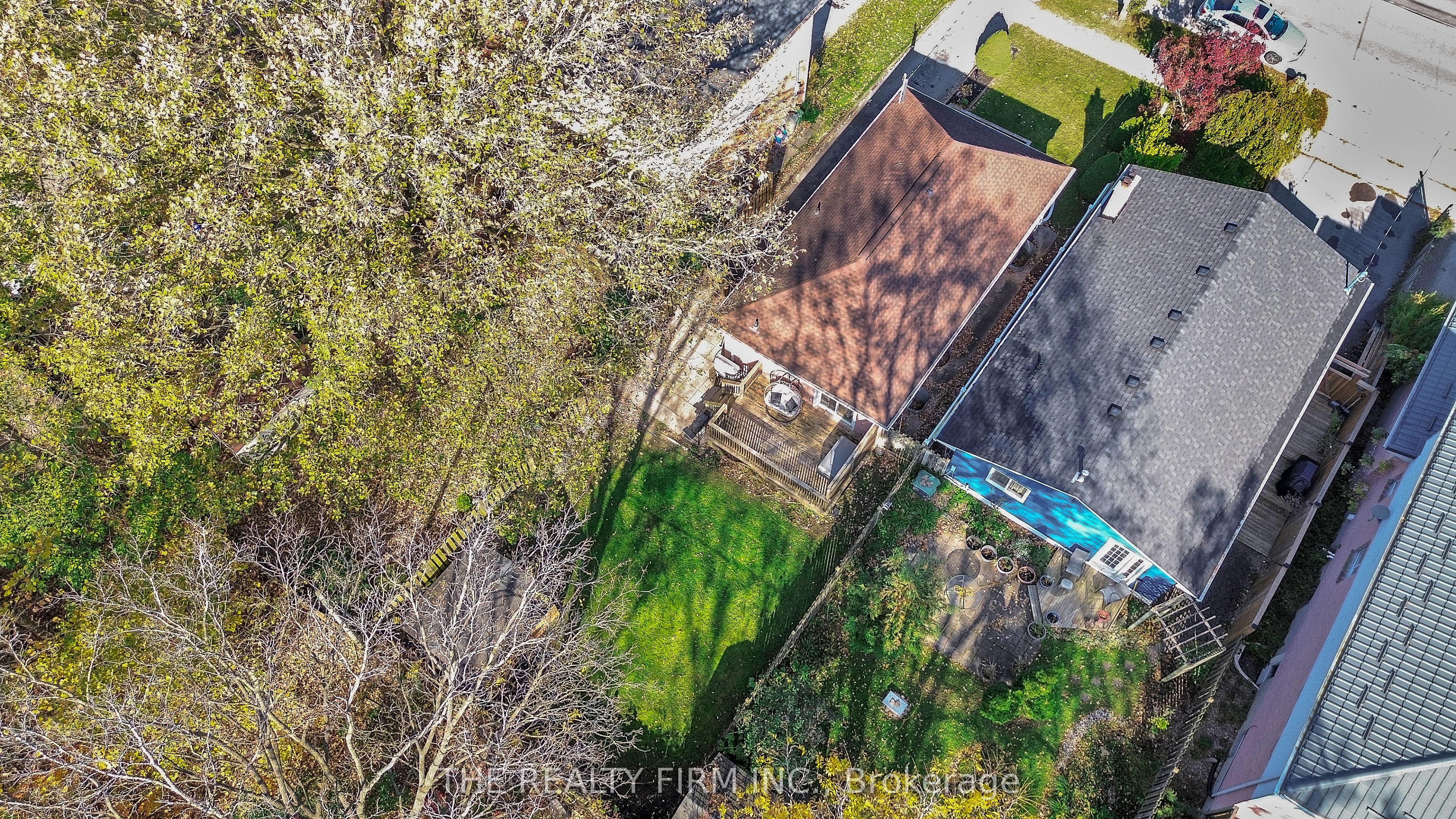 119 Emery Street W Property Photo 8