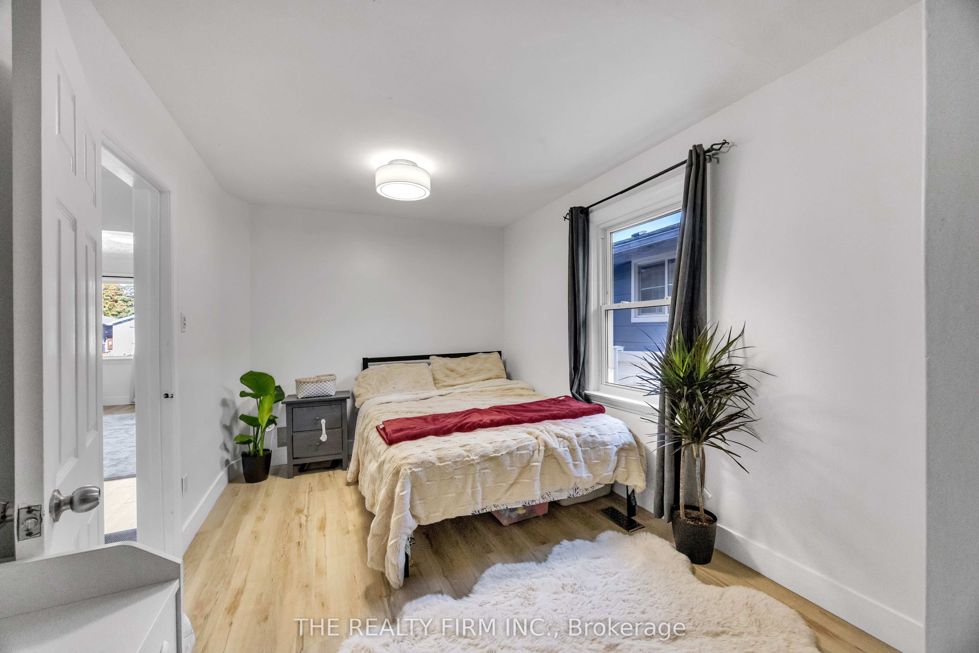119 Emery Street W Property Photo 19