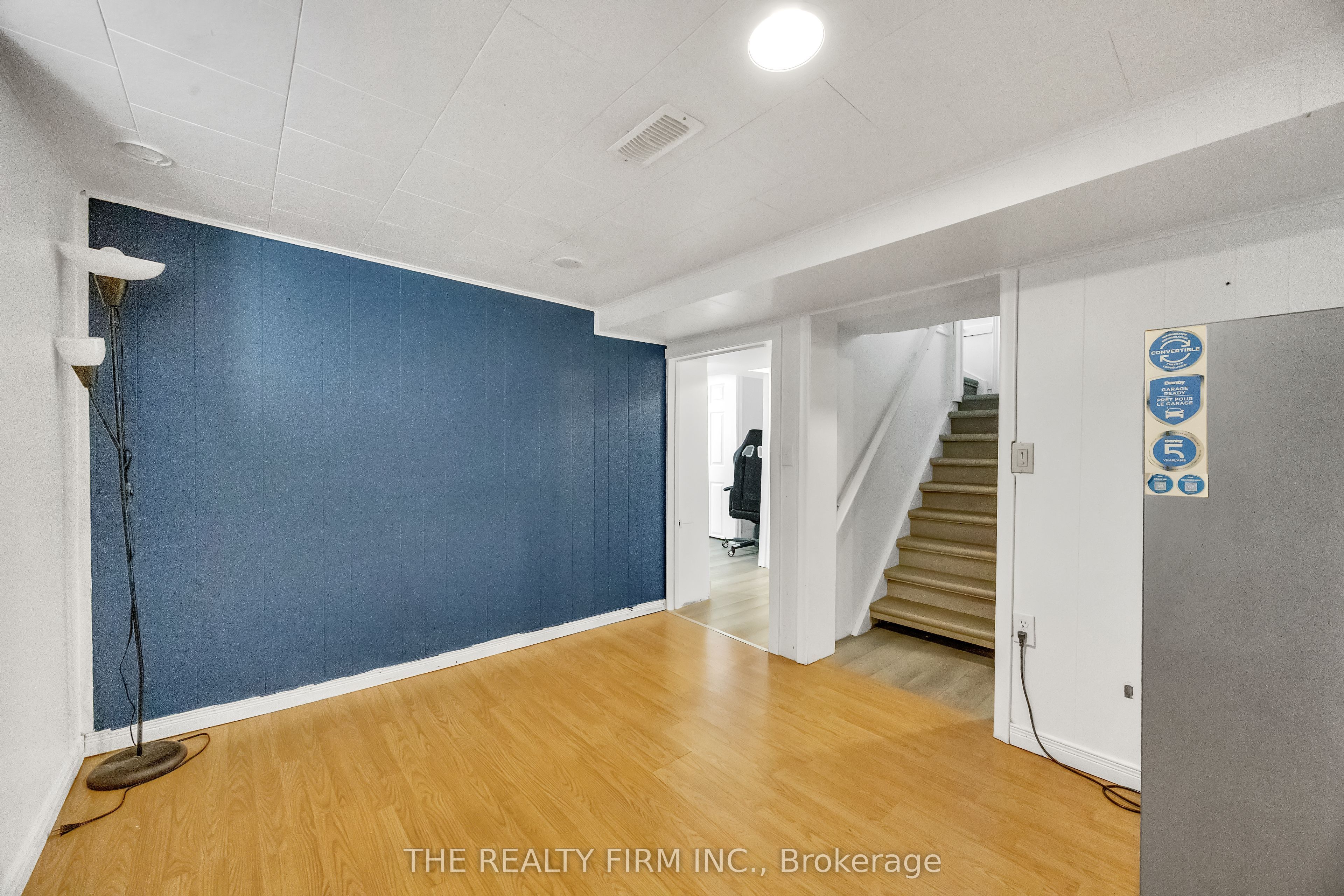 119 Emery Street W Property Photo 35