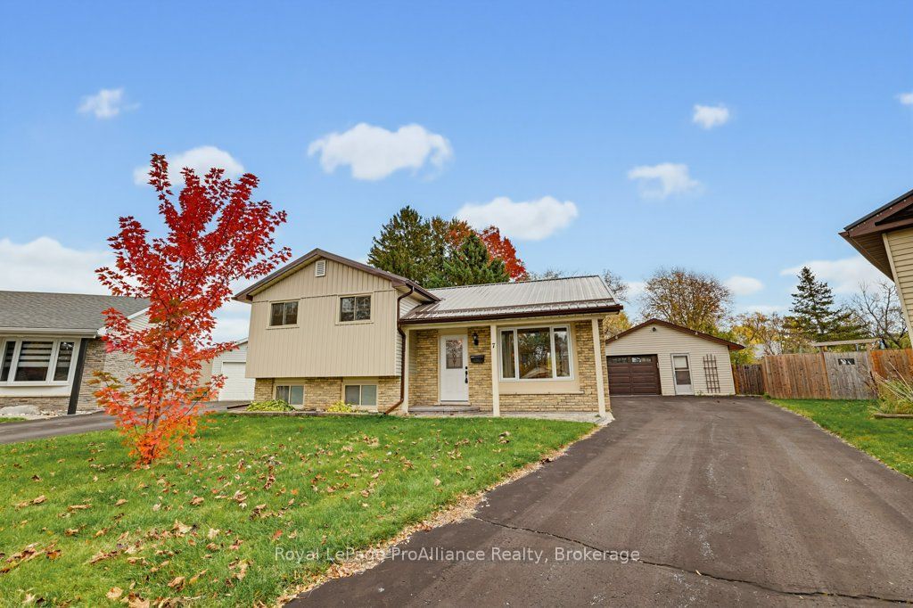 7 Yates Court Property Photo 1