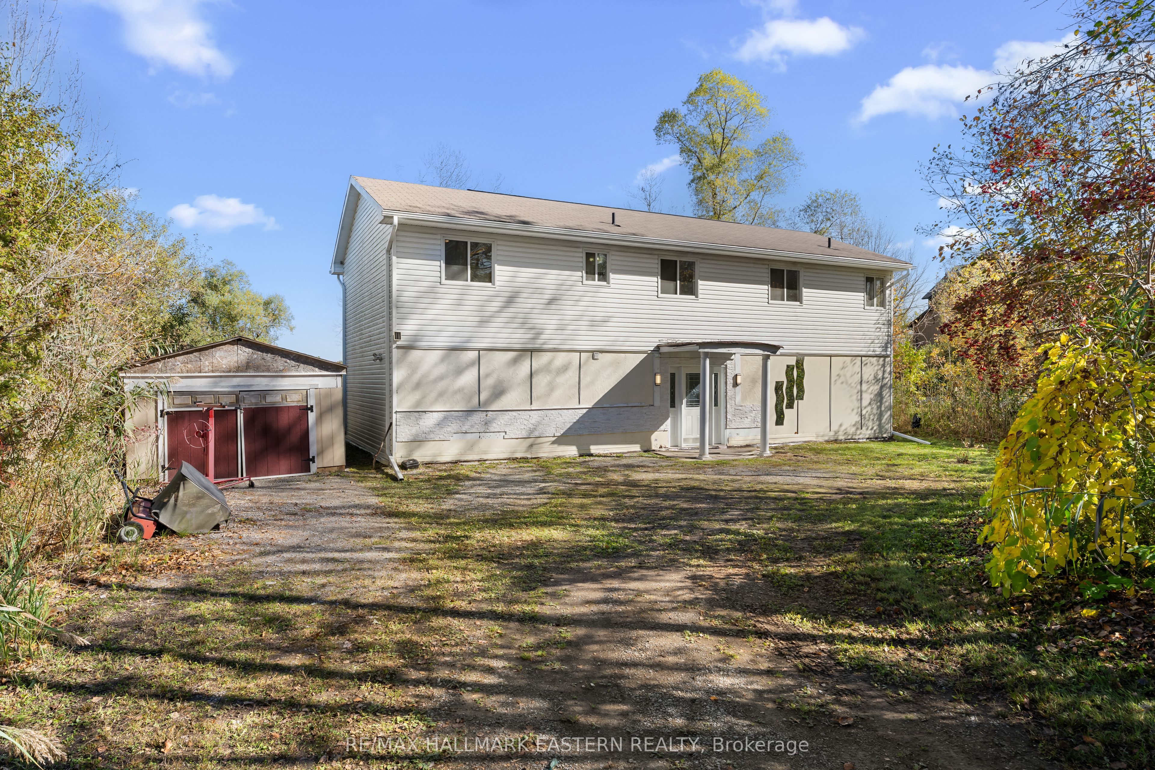 5219 Rice Lake Drive N Property Photo 2
