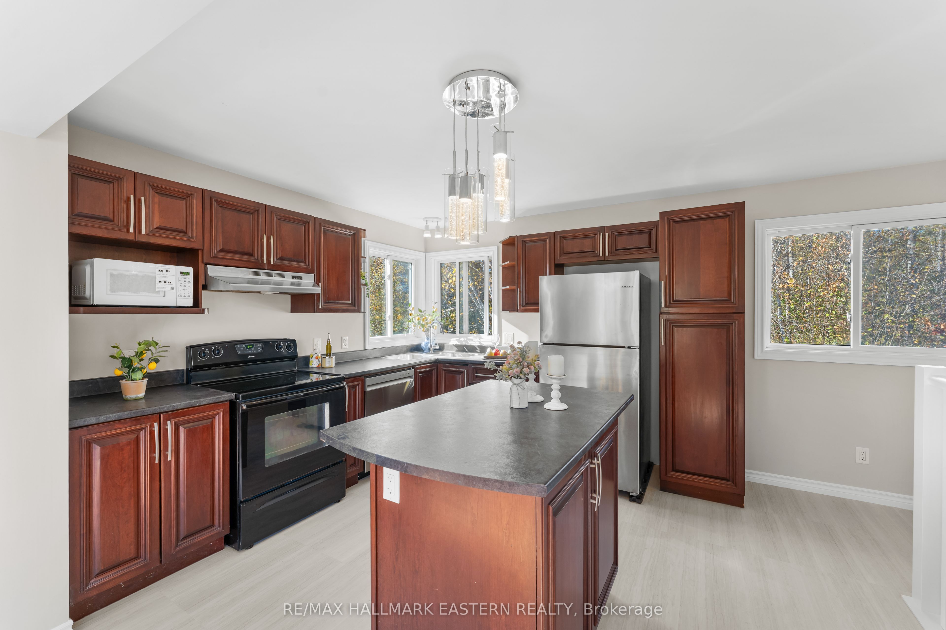 5219 Rice Lake Drive N Property Photo 10