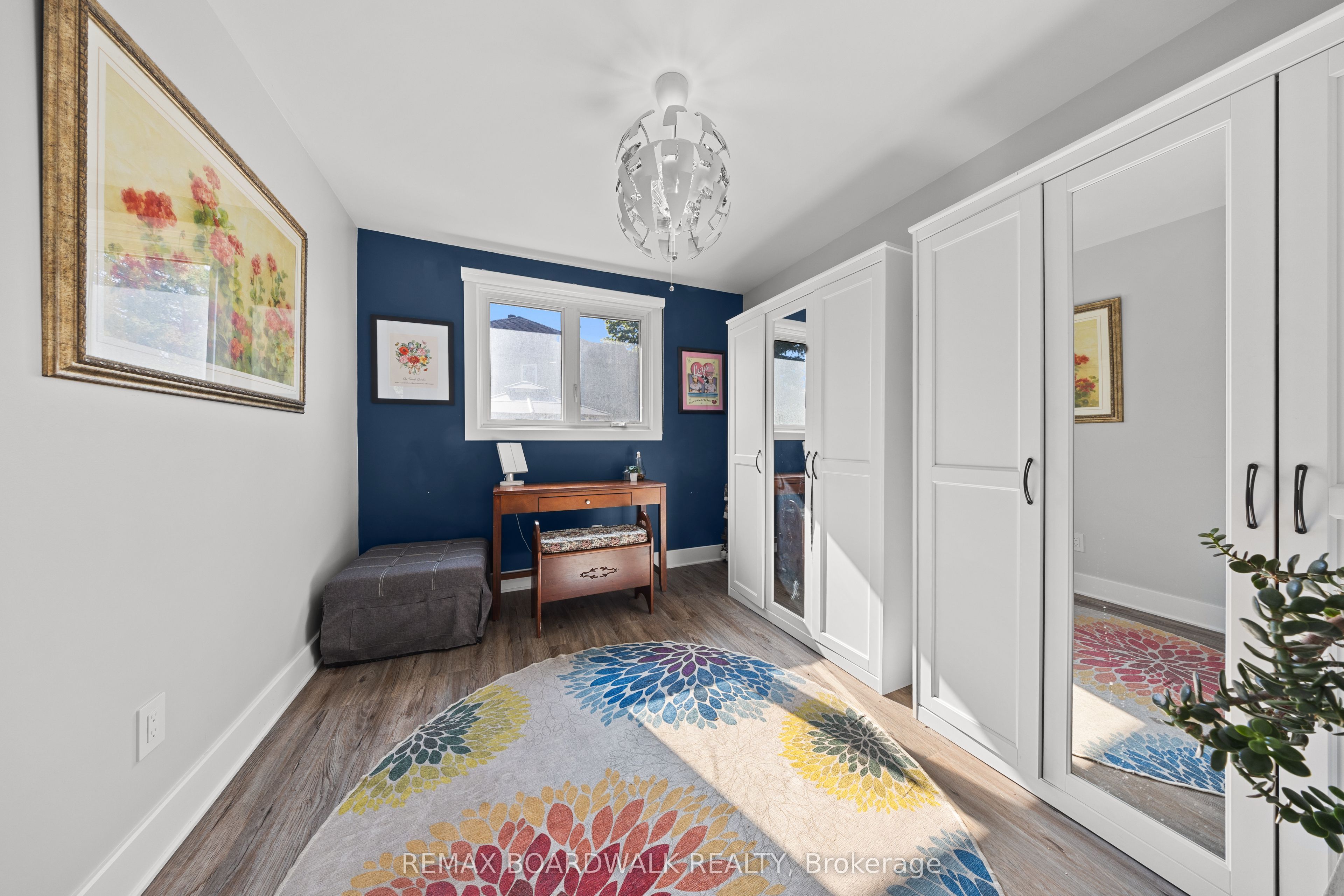 2187 Des Pins Street Property Photo 20