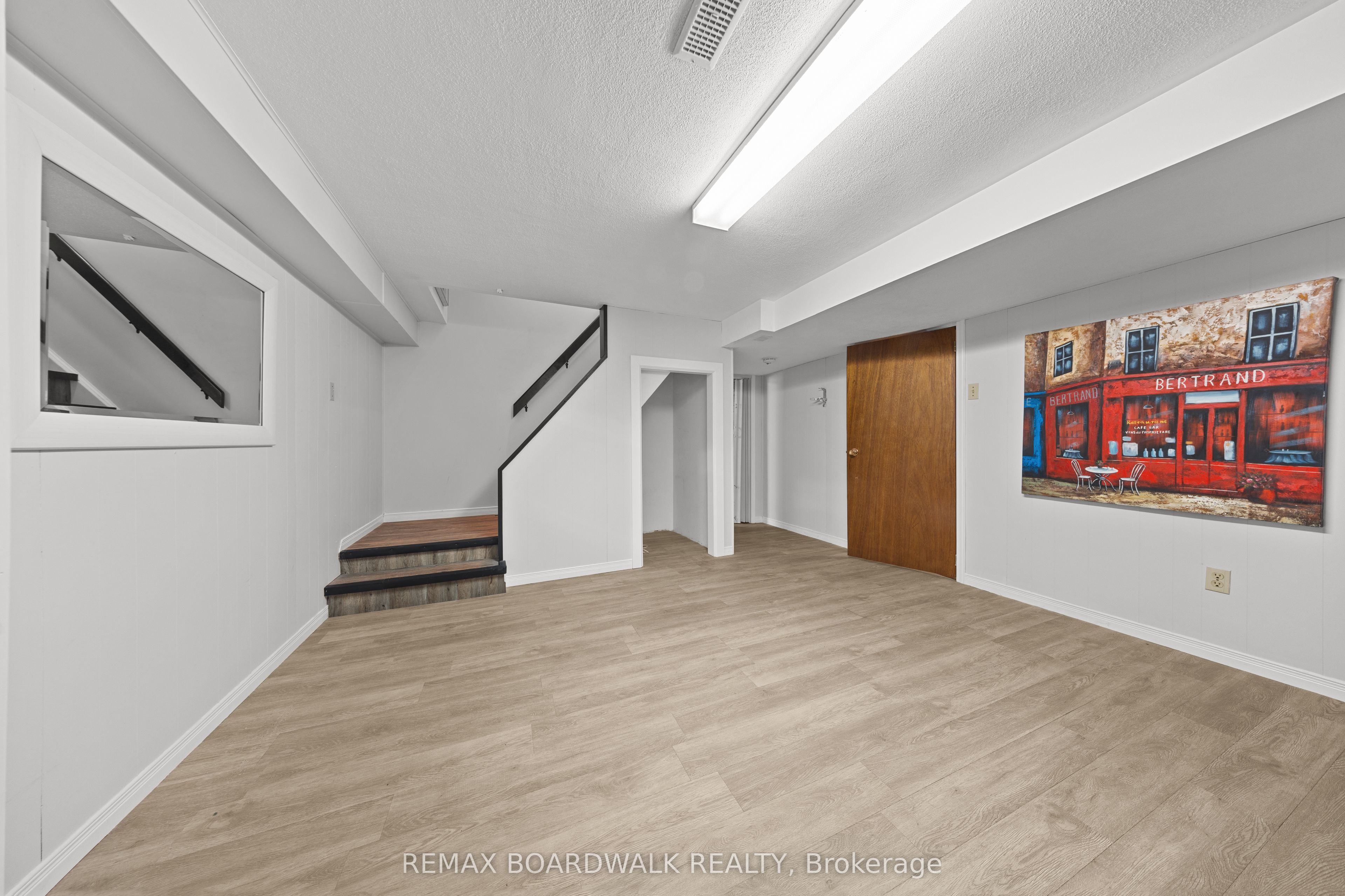 2187 Des Pins Street Property Photo 24