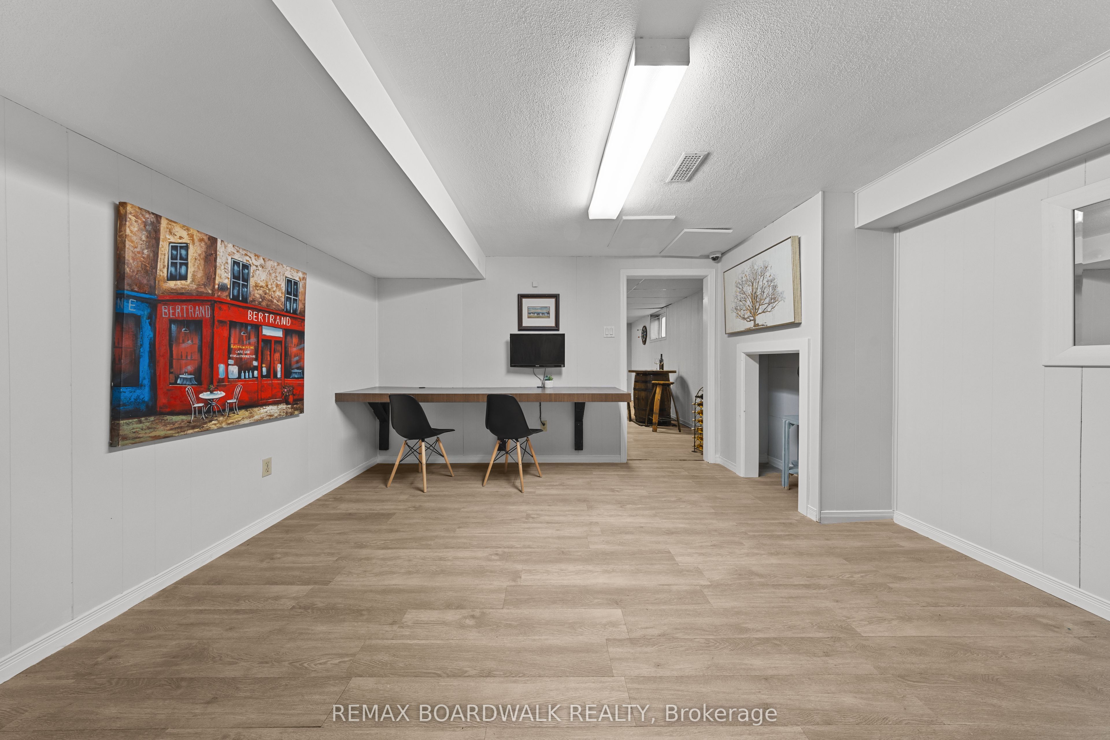 2187 Des Pins Street Property Photo 25