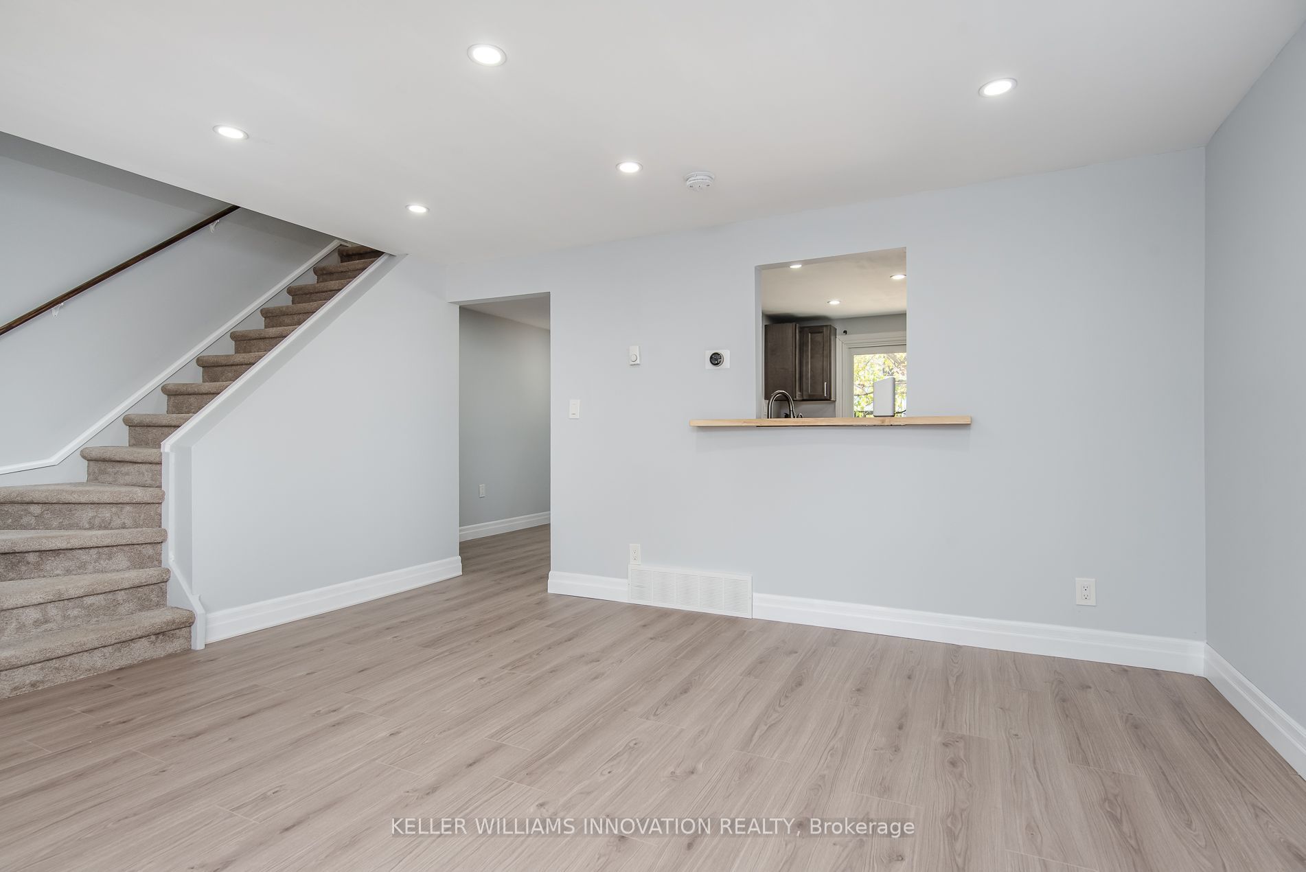 530 Parkview Crescent Property Photo 10