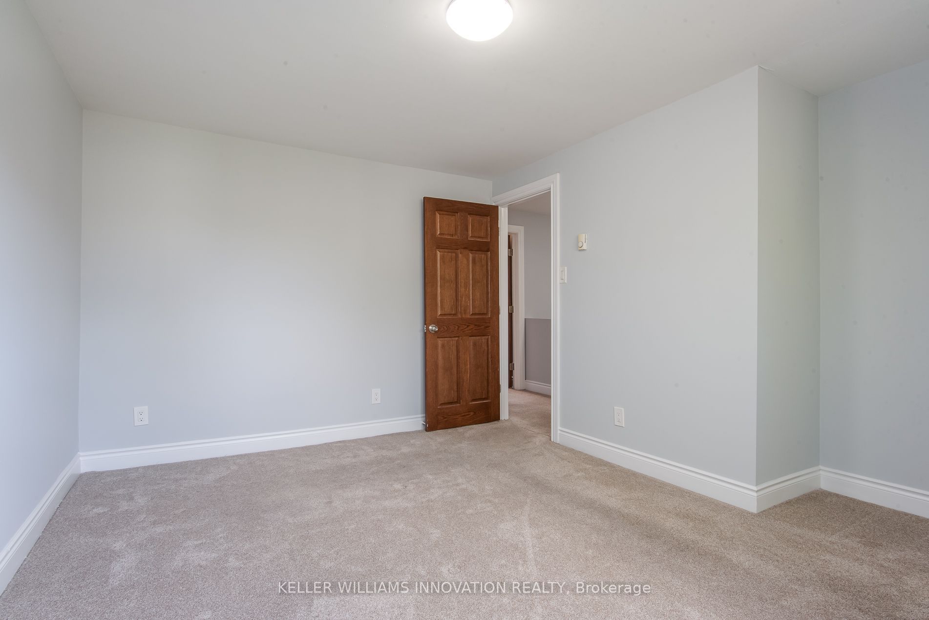 530 Parkview Crescent Property Photo 24
