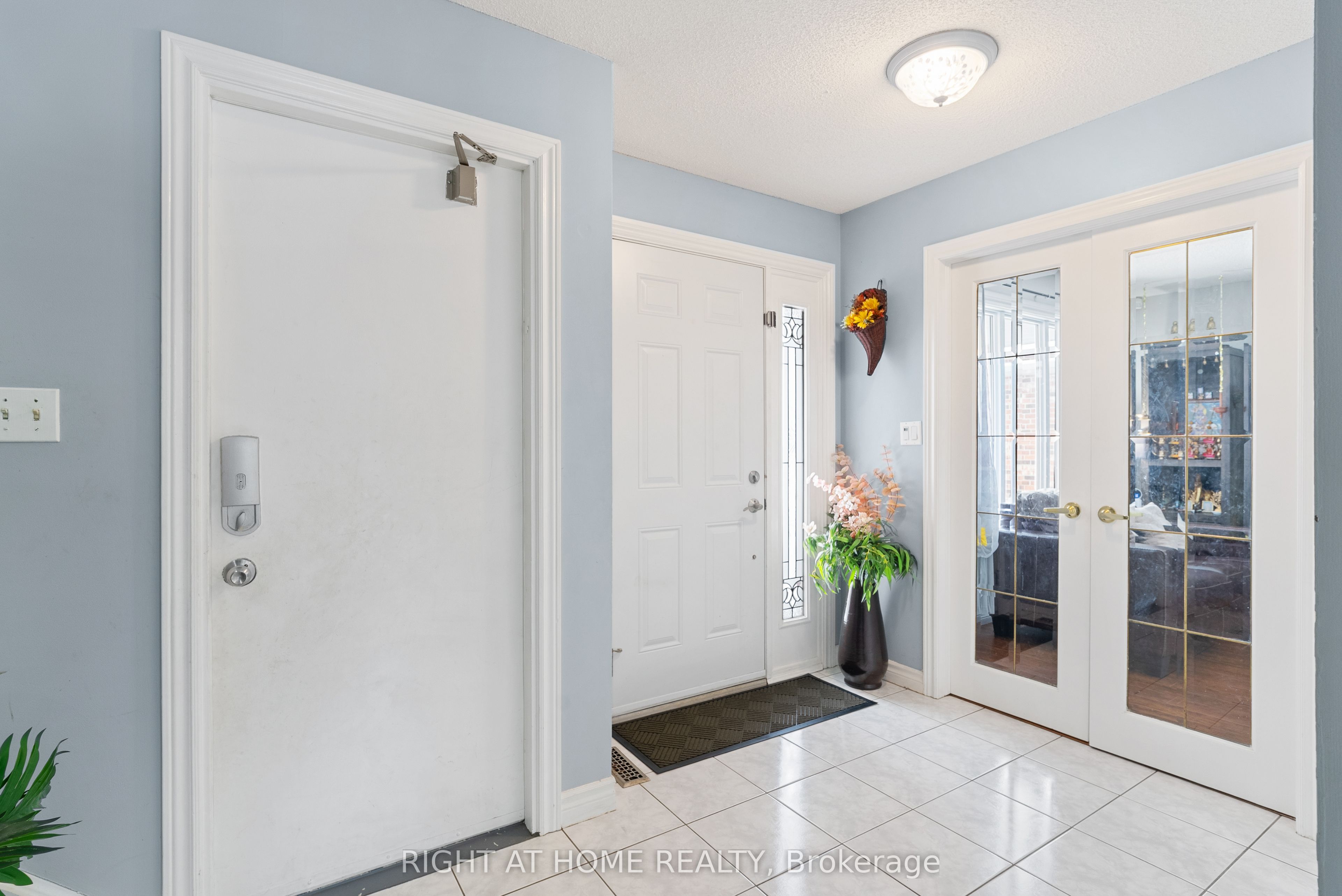 242 Colette Drive Property Photo 3