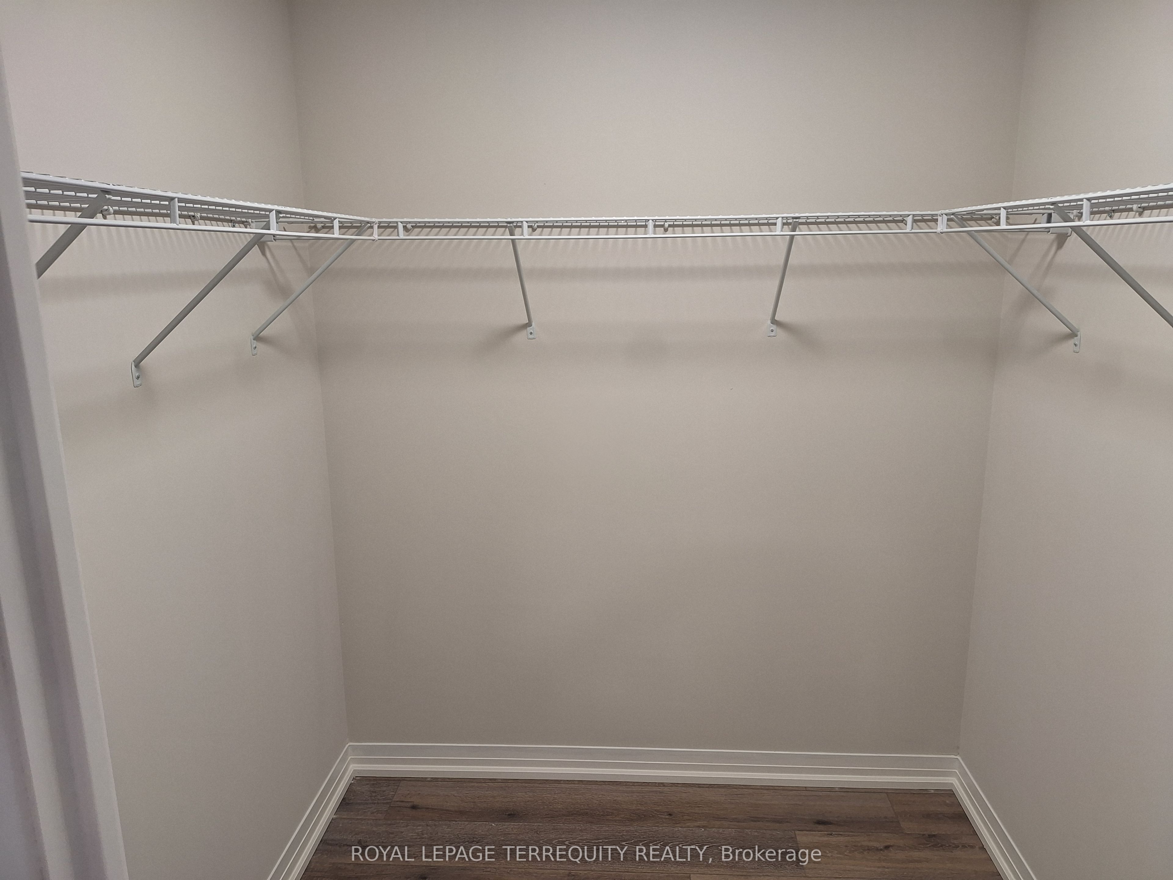50 Herrick Avenue Gl05 Property Photo 5