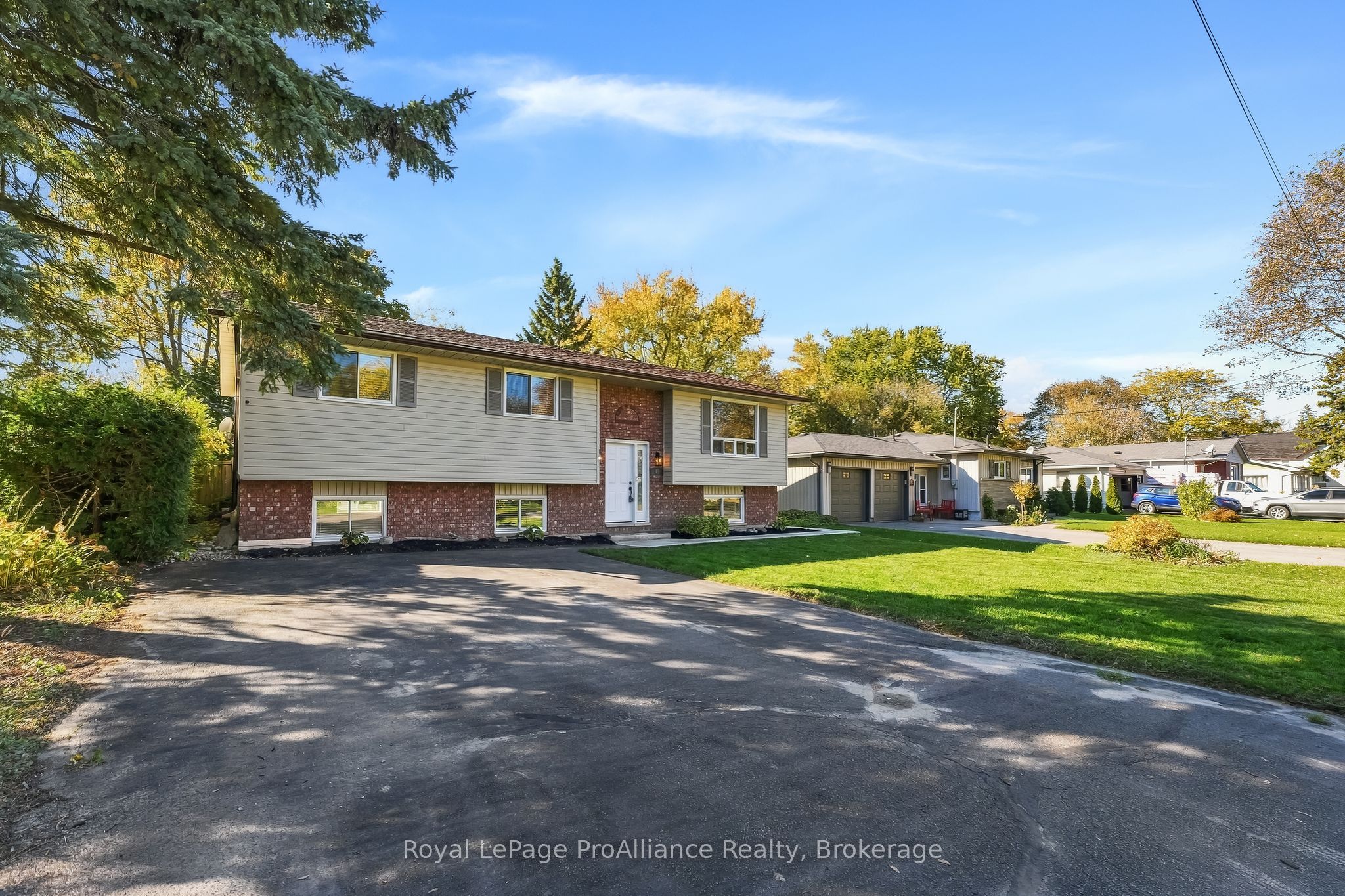 40 Division Street N Property Photo 3