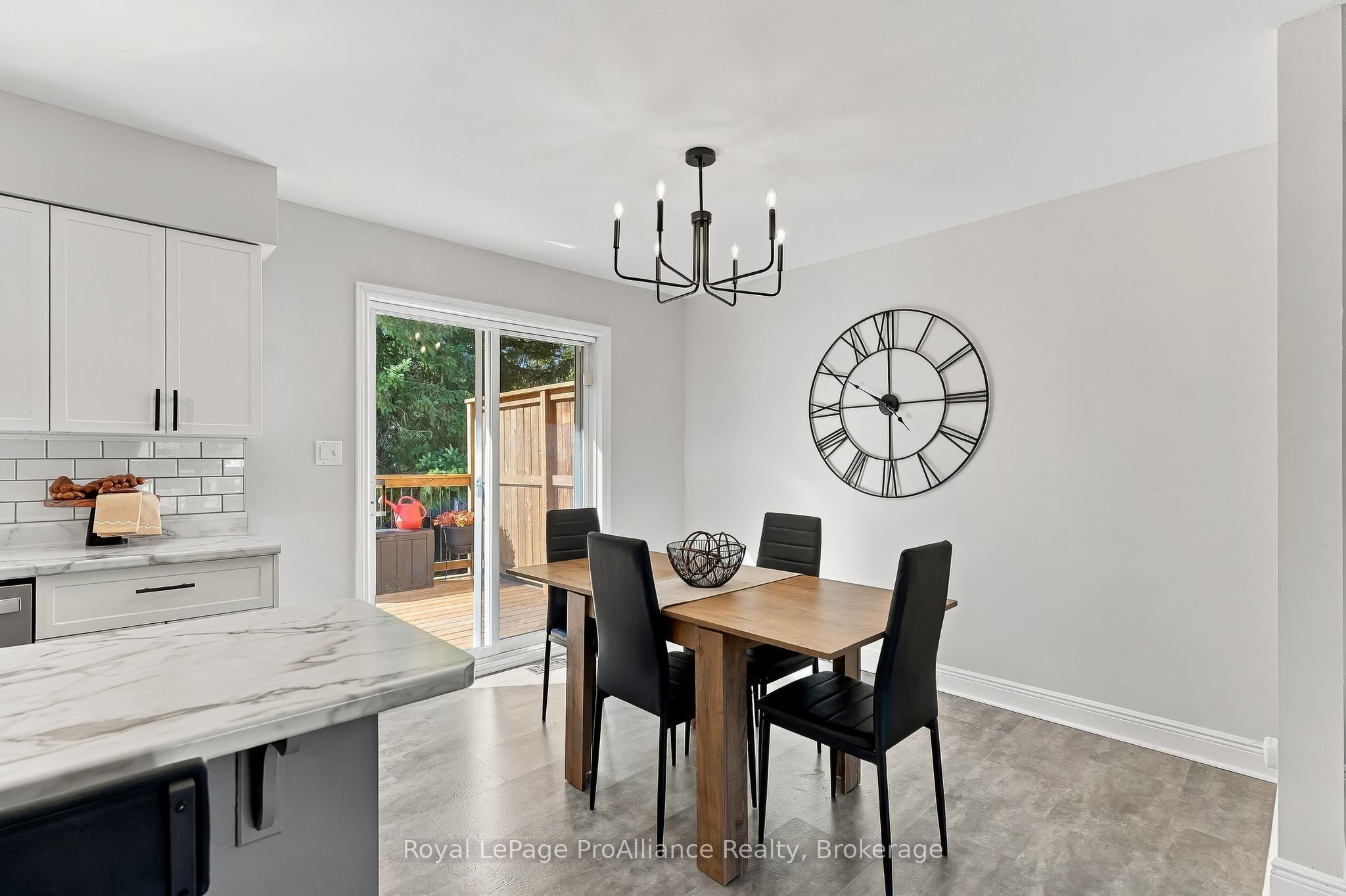 40 Division Street N Property Photo 15