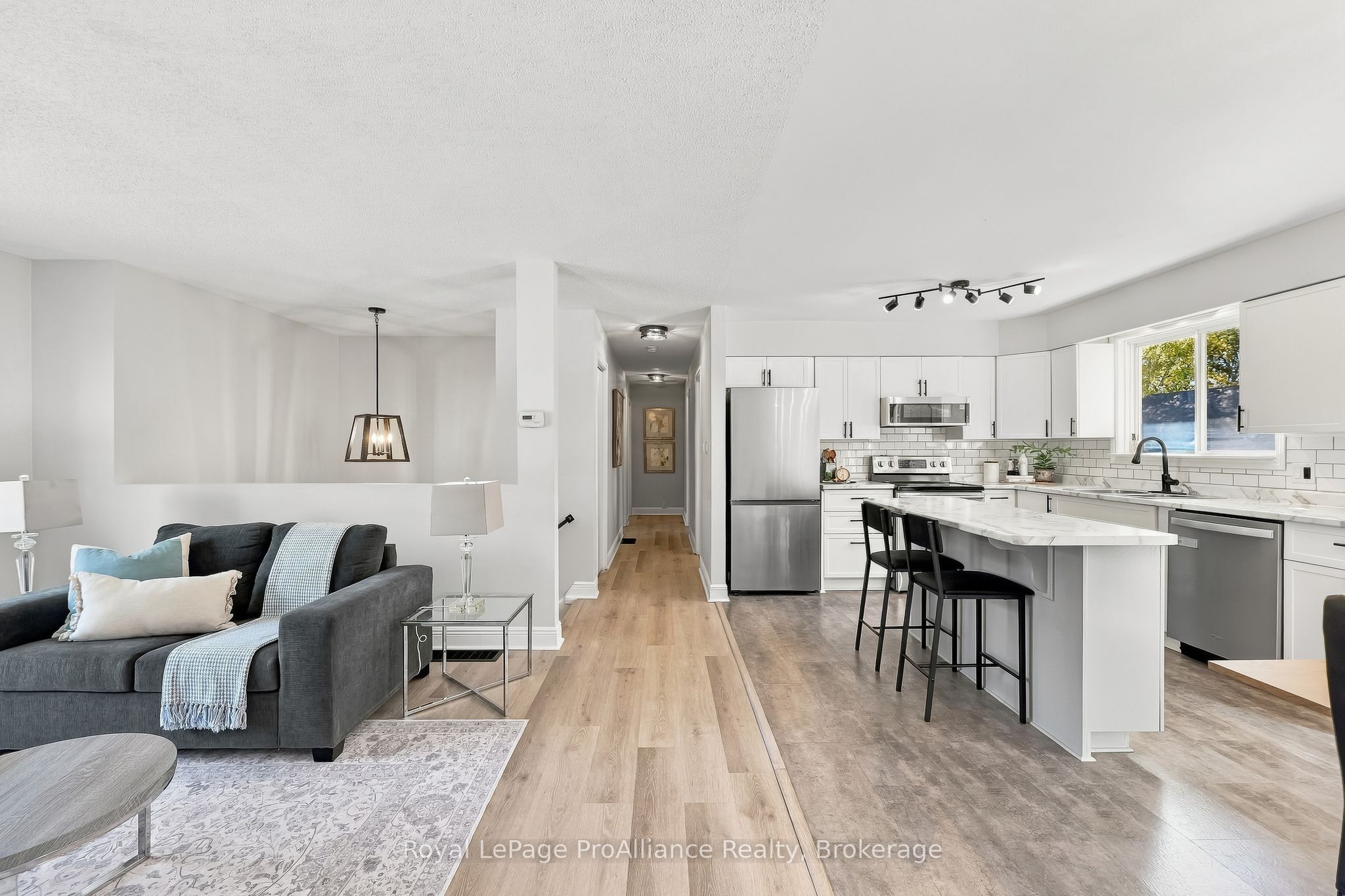 40 Division Street N Property Photo 17