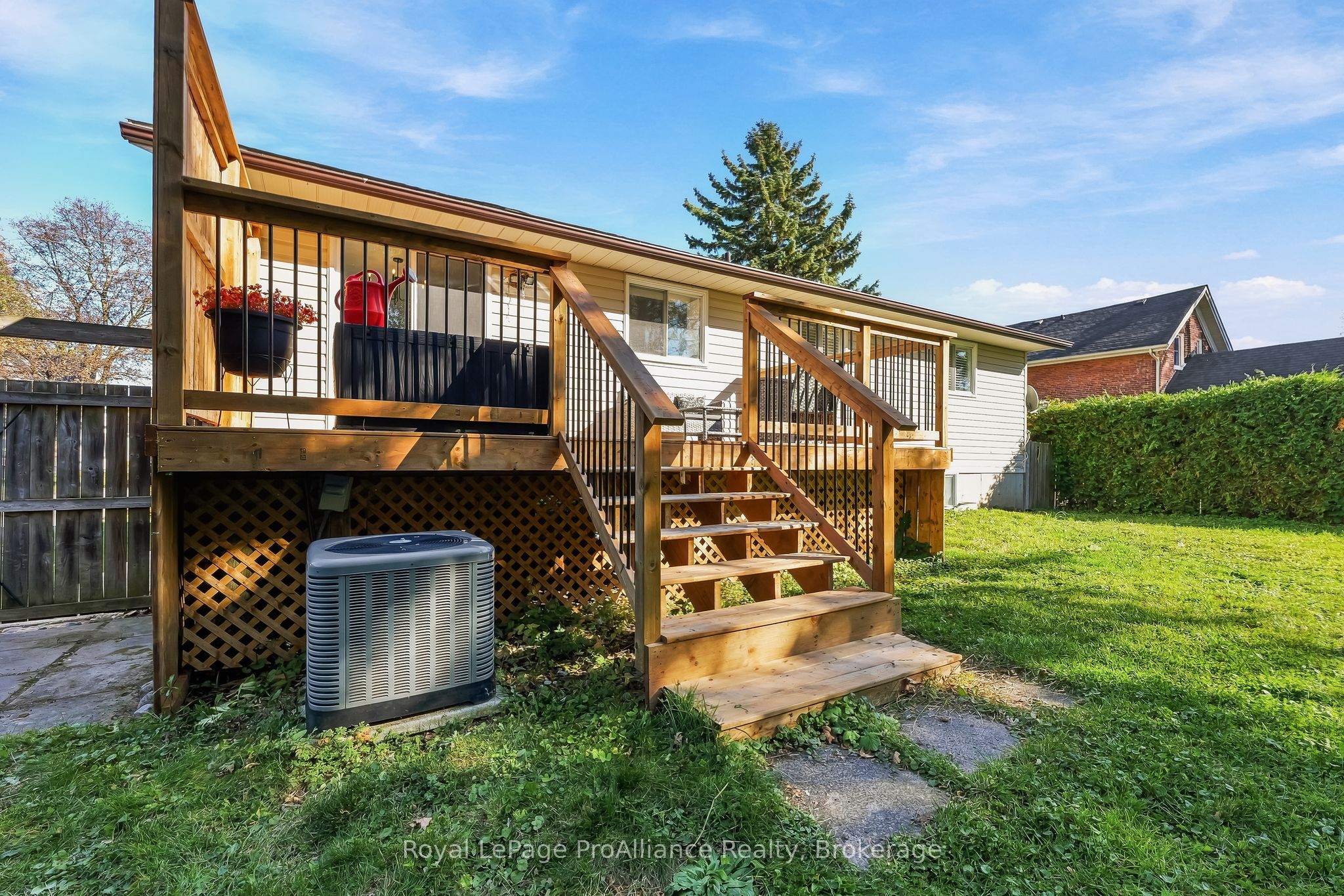 40 Division Street N Property Photo 36