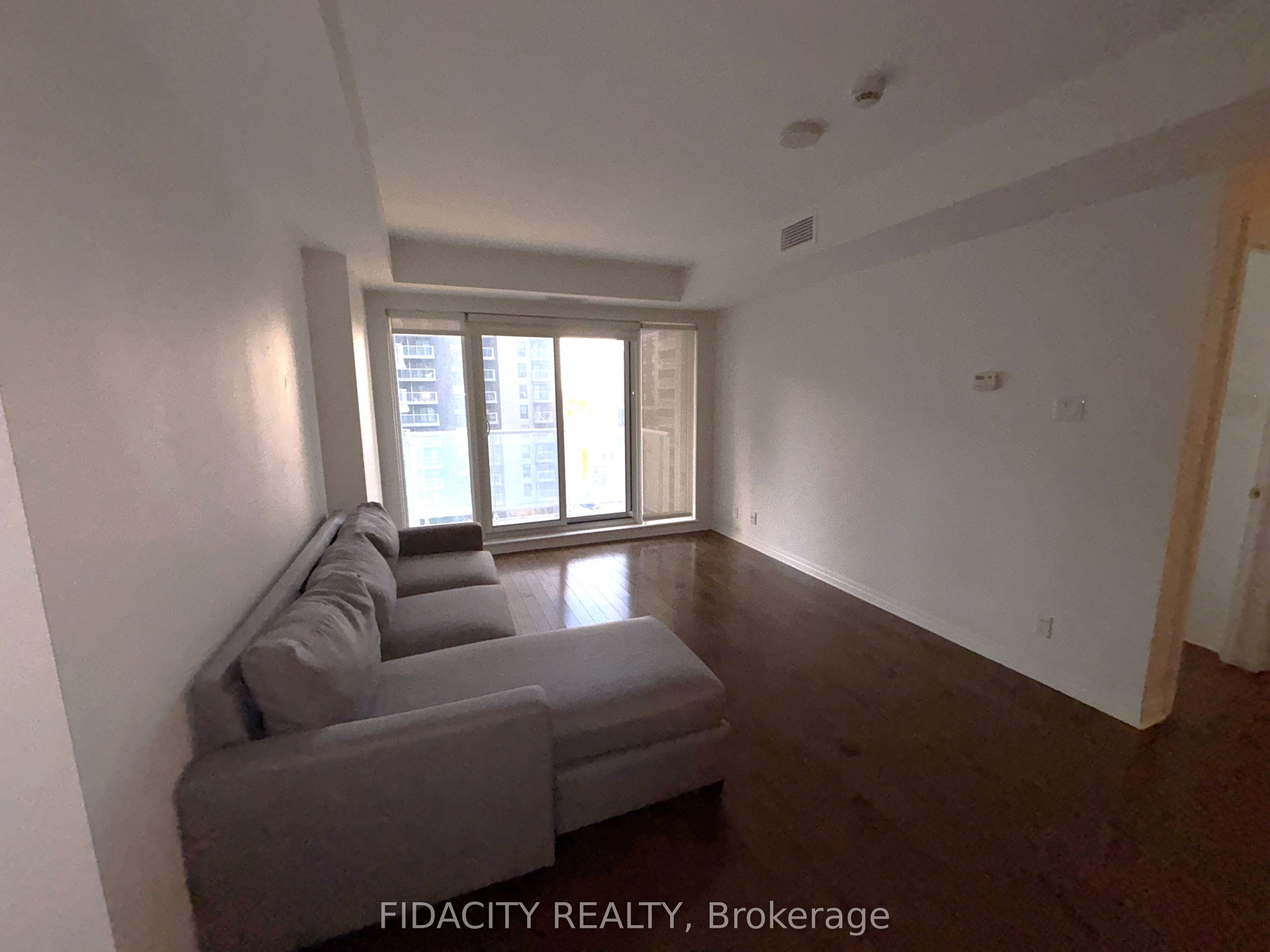 242 Rideau Street 1004 Property Photo 5