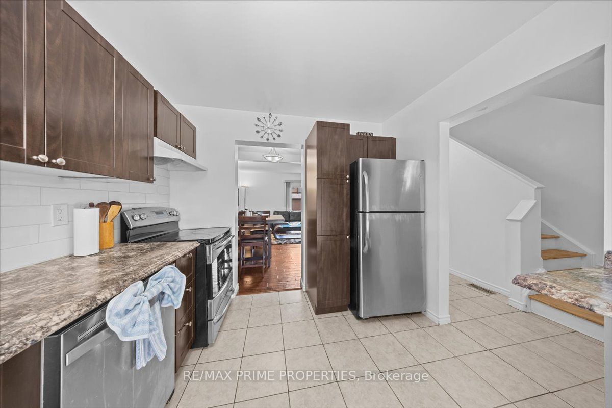 6252 Castille Court 29 Property Photo 7