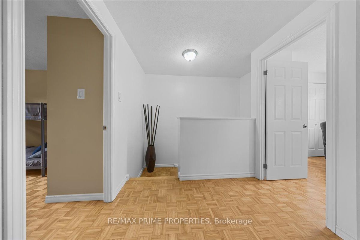 6252 Castille Court 29 Property Photo 16