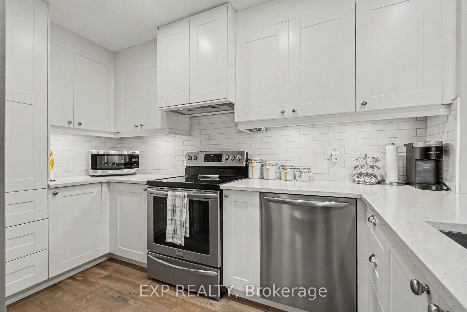 505 Canteval Terrace 102 Property Photo 8