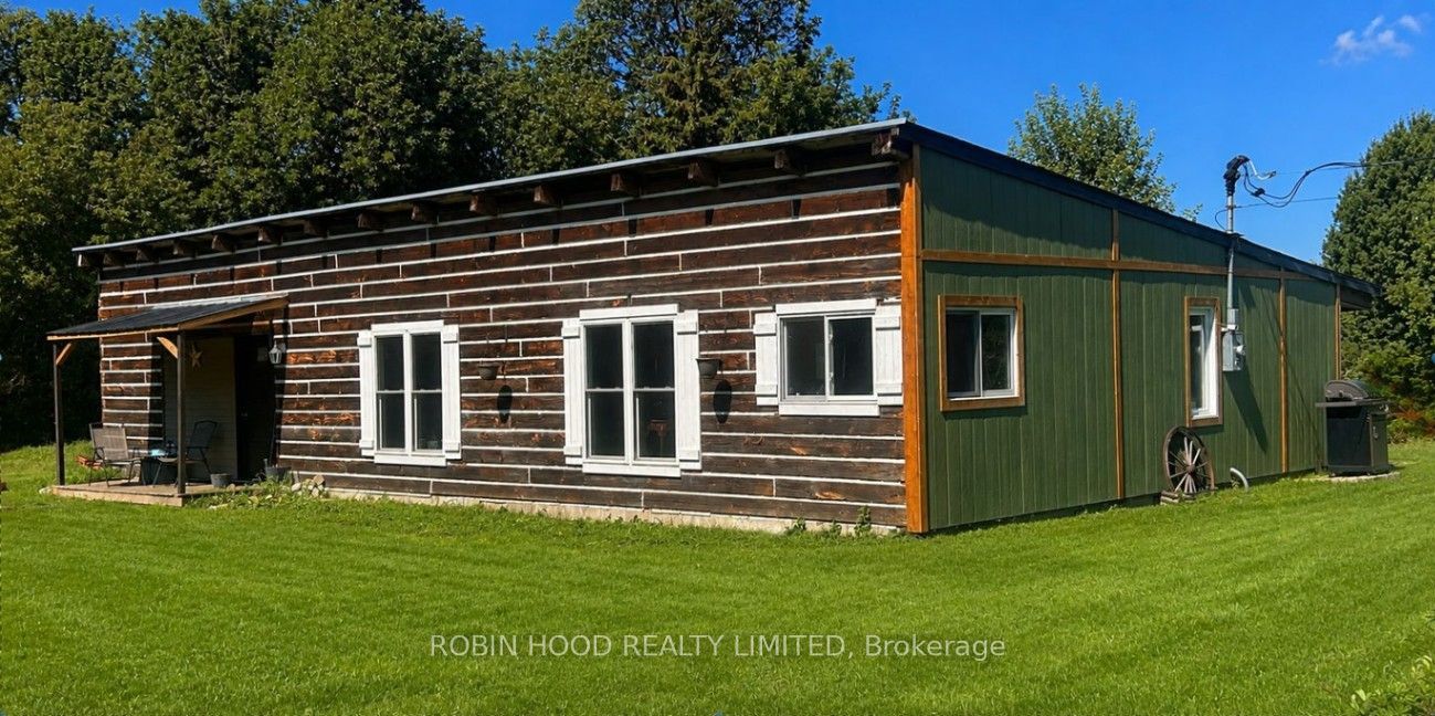 18319 Street Road Property Photo 1