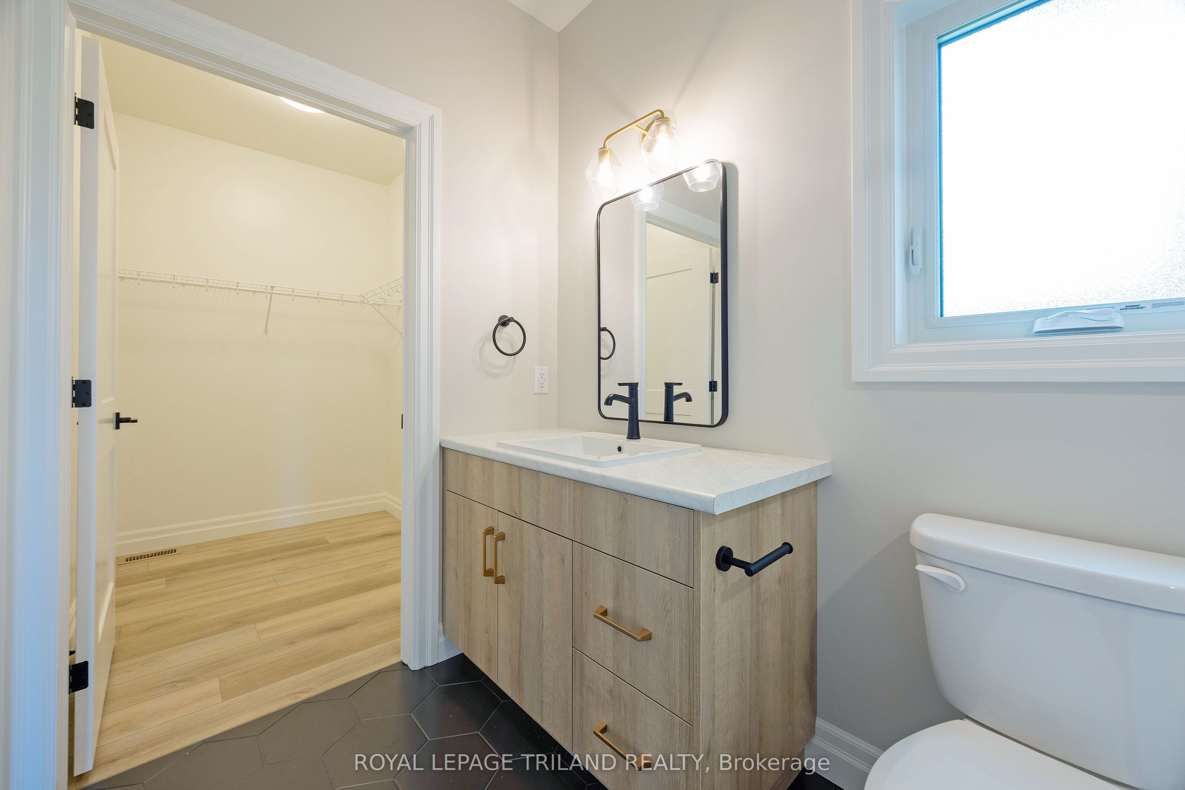 193 Catherine Street Property Photo 24