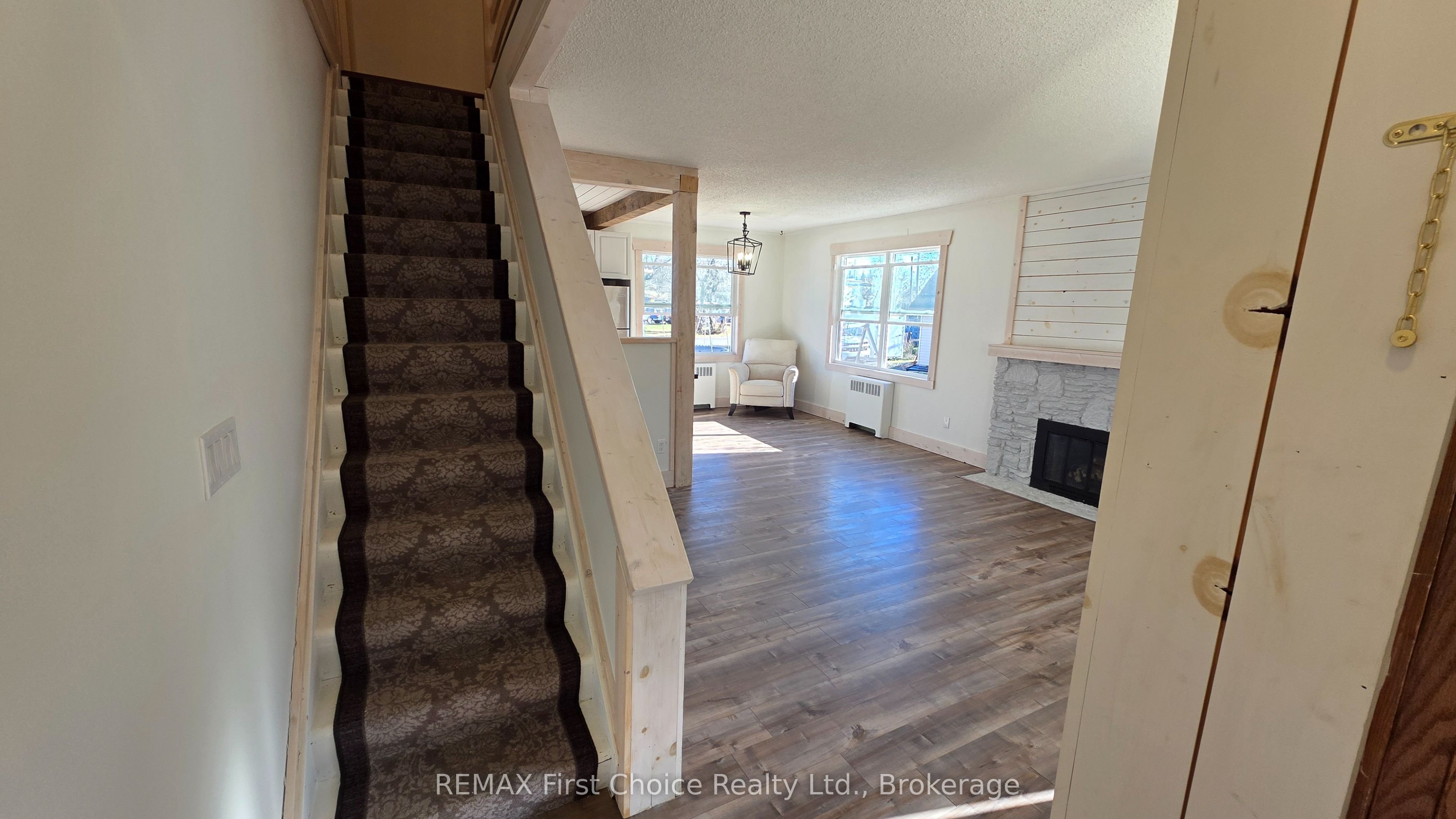 345 8th Ave Avenue S Property Photo 15