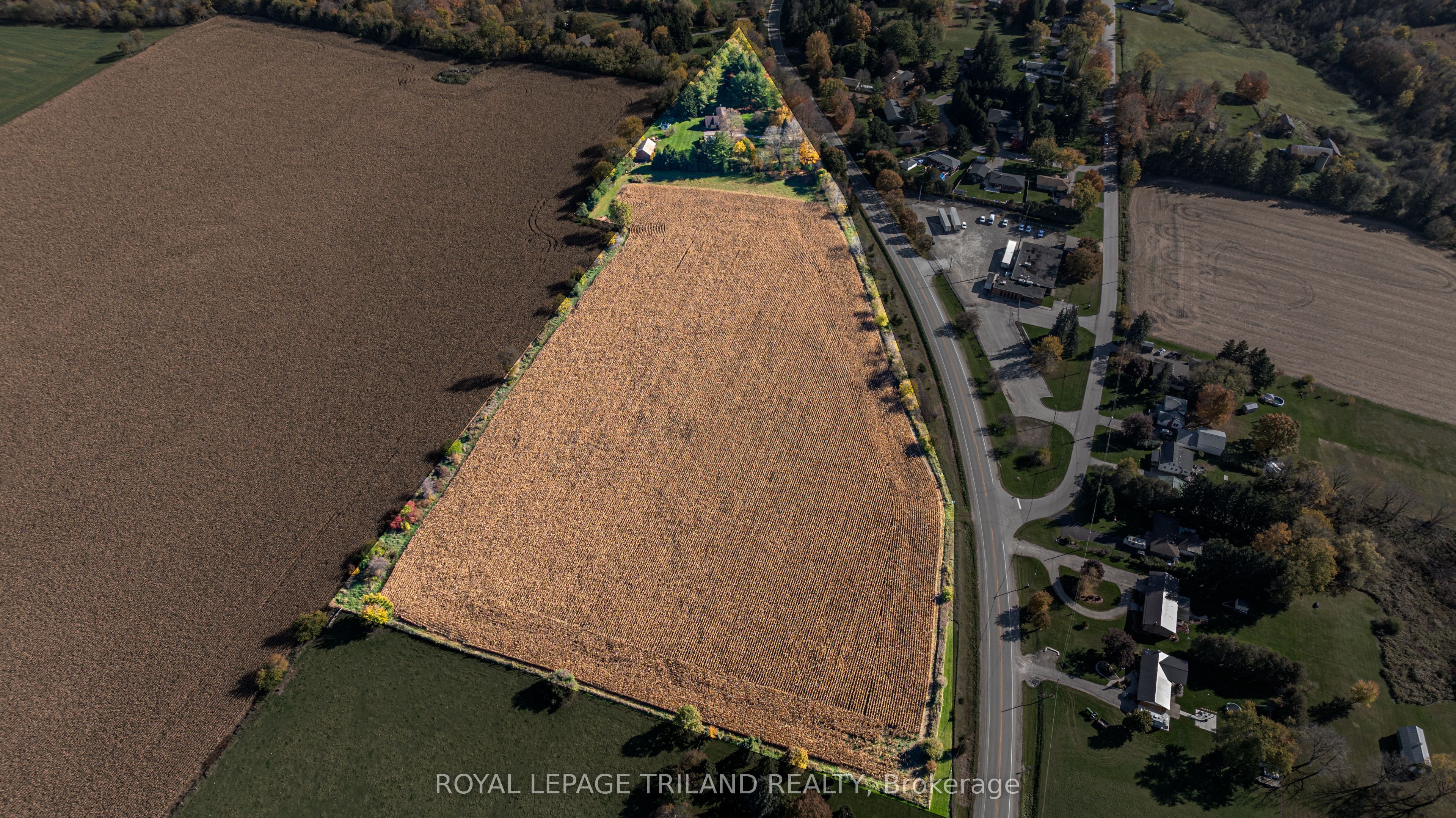 434886 43rd Line Property Photo 2