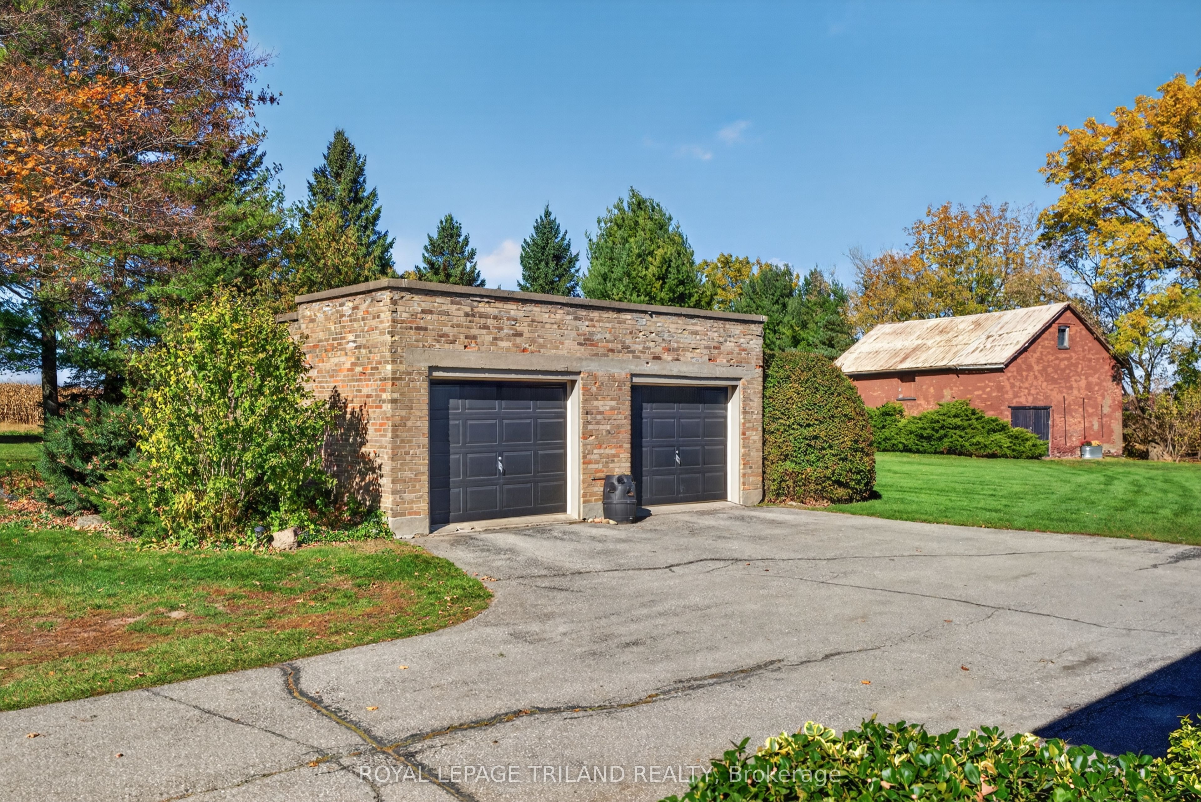 434886 43rd Line Property Photo 35