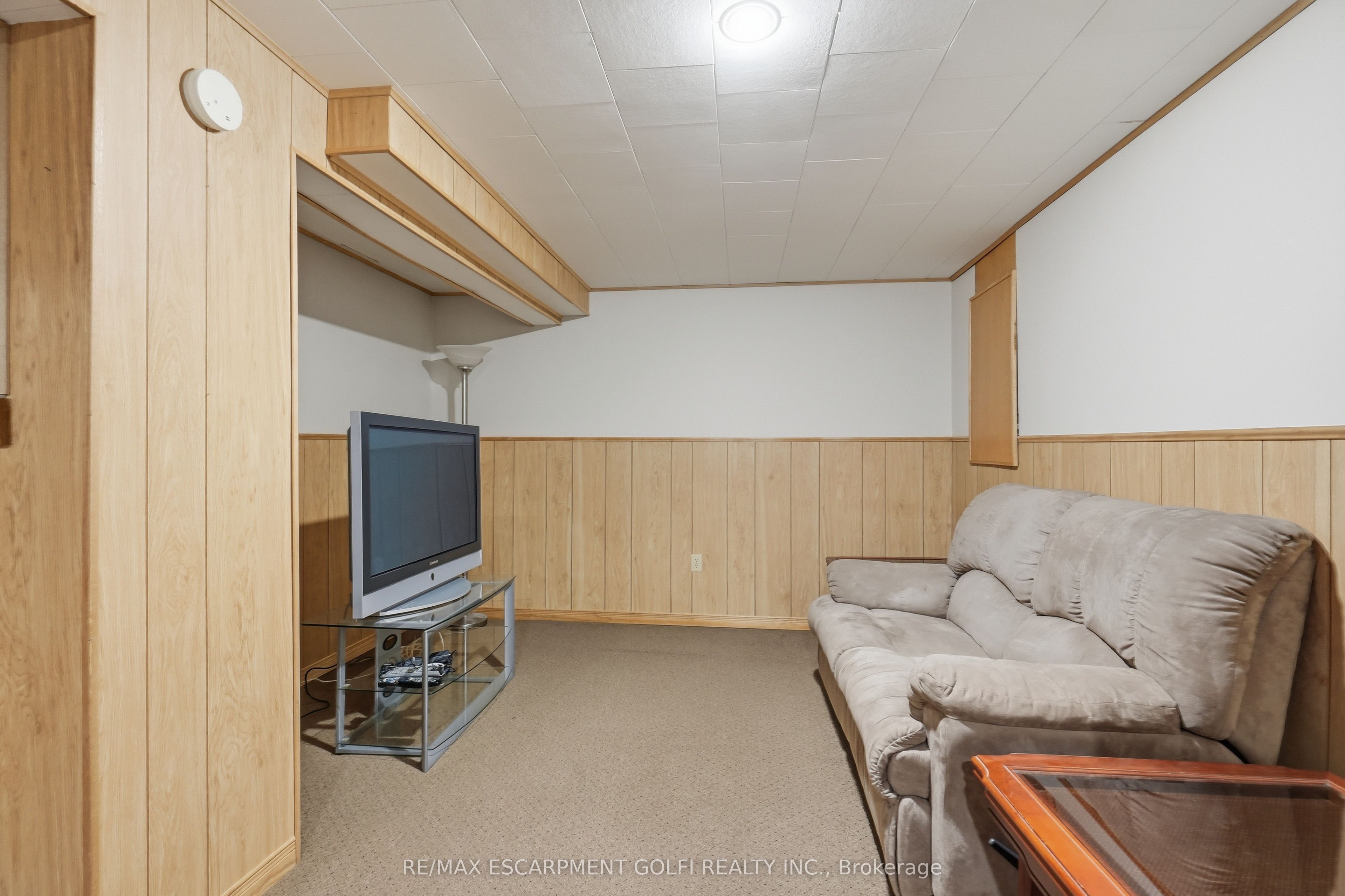 99 Lynden Hill Crescent Property Photo 24