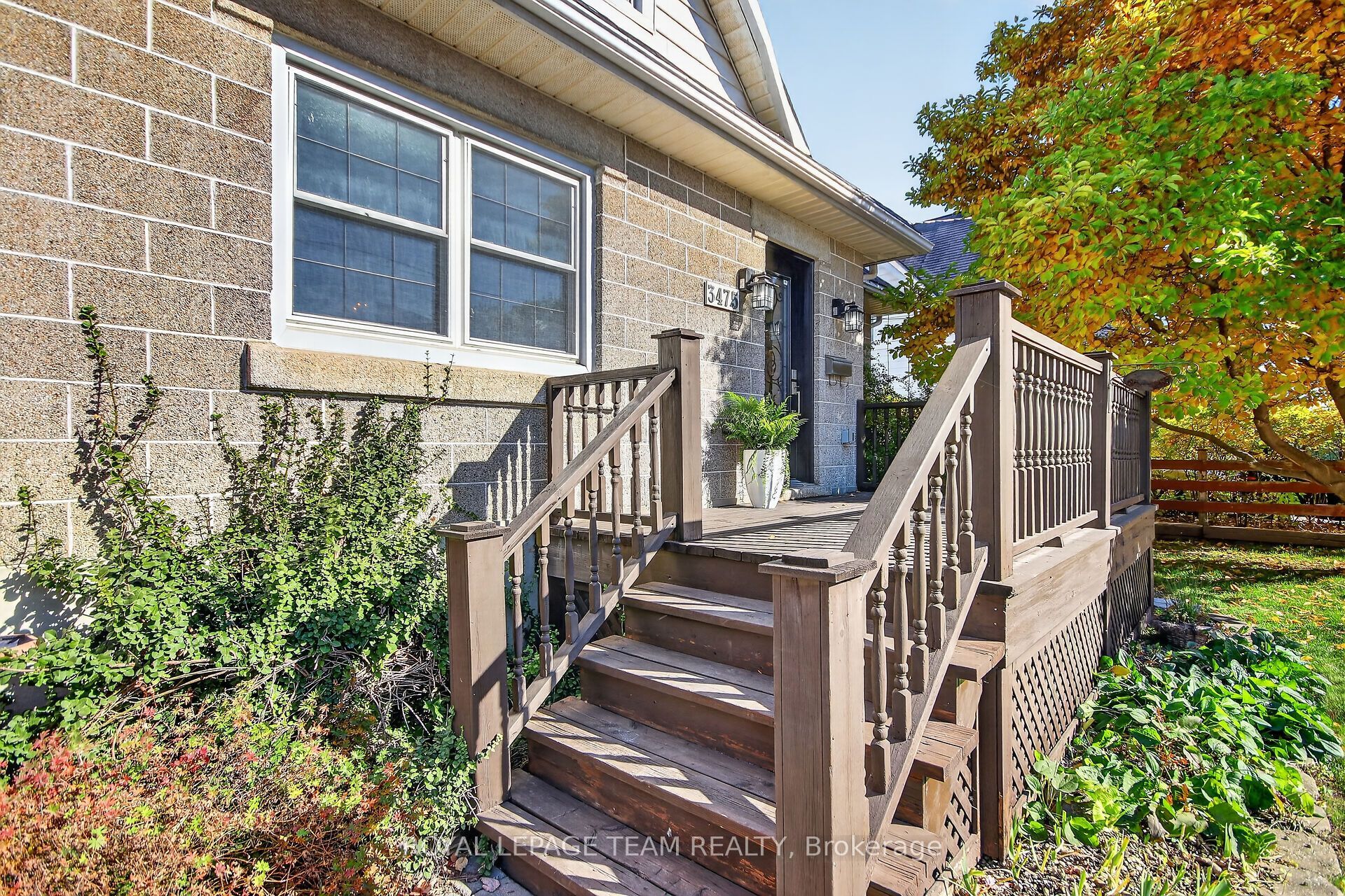 3475 Mcbean Street Property Photo 2