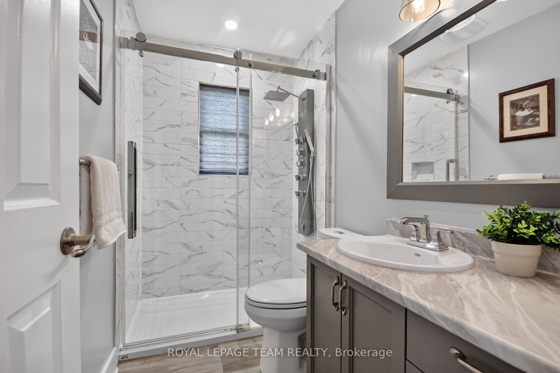 3475 Mcbean Street Property Photo 17