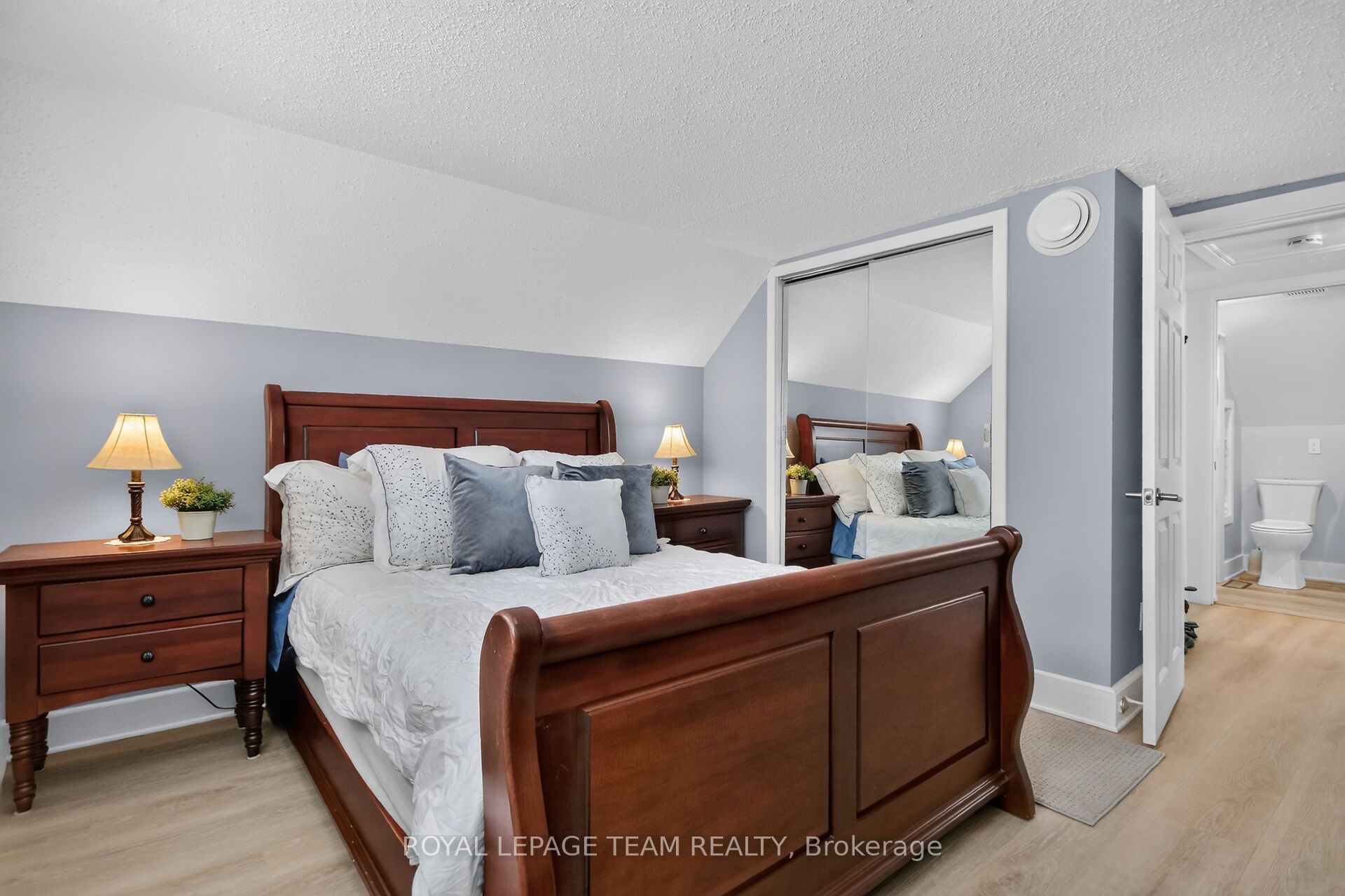 3475 Mcbean Street Property Photo 19