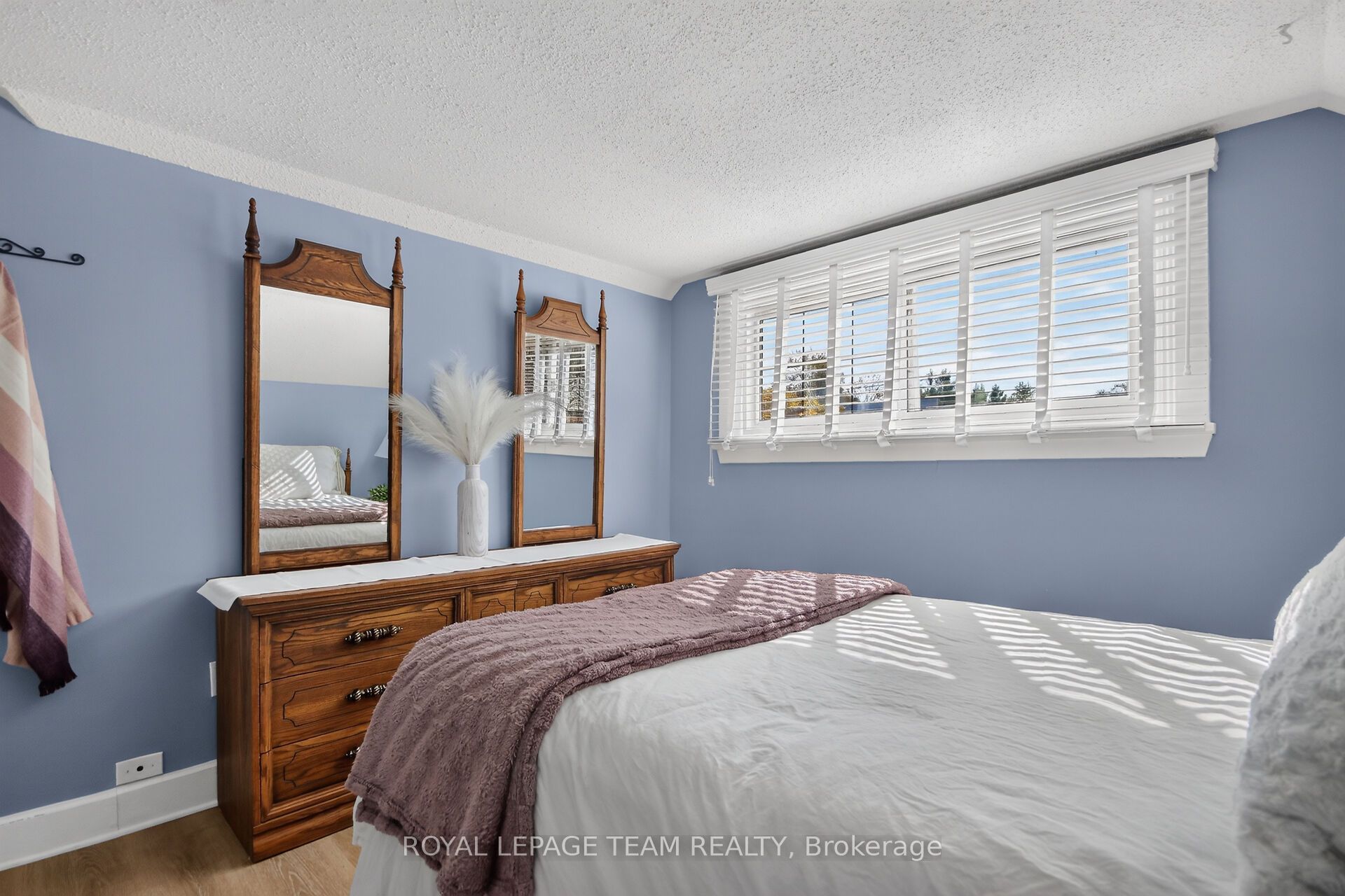 3475 Mcbean Street Property Photo 21