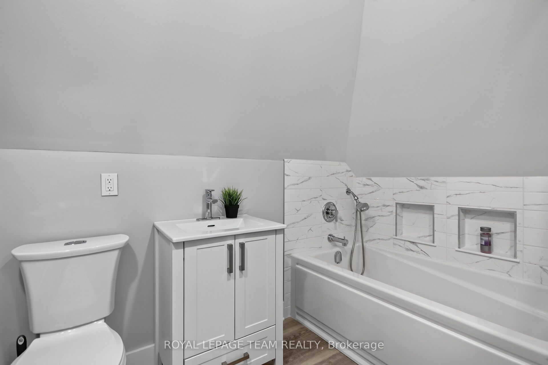 3475 Mcbean Street Property Photo 22